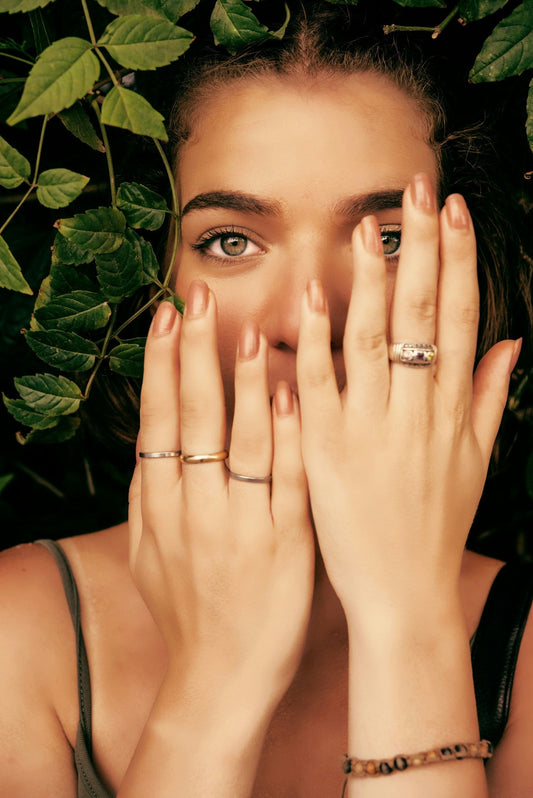 The Ultimate Guide to Unique Engagement Rings: Choosing Between Lab-Grown and Natural Diamonds