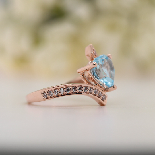 Beautiful Blue Heart Shape 9K Rose Gold Engagement Ring