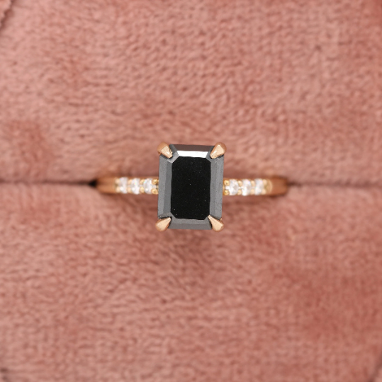10K Yellow Gold Emerald Portrait Cut Radiant Moissanite Ring Moissanite Stone For Proposal Rin