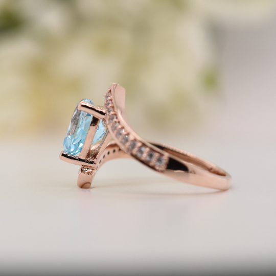 Beautiful Blue Heart Shape 9K Rose Gold Engagement Ring