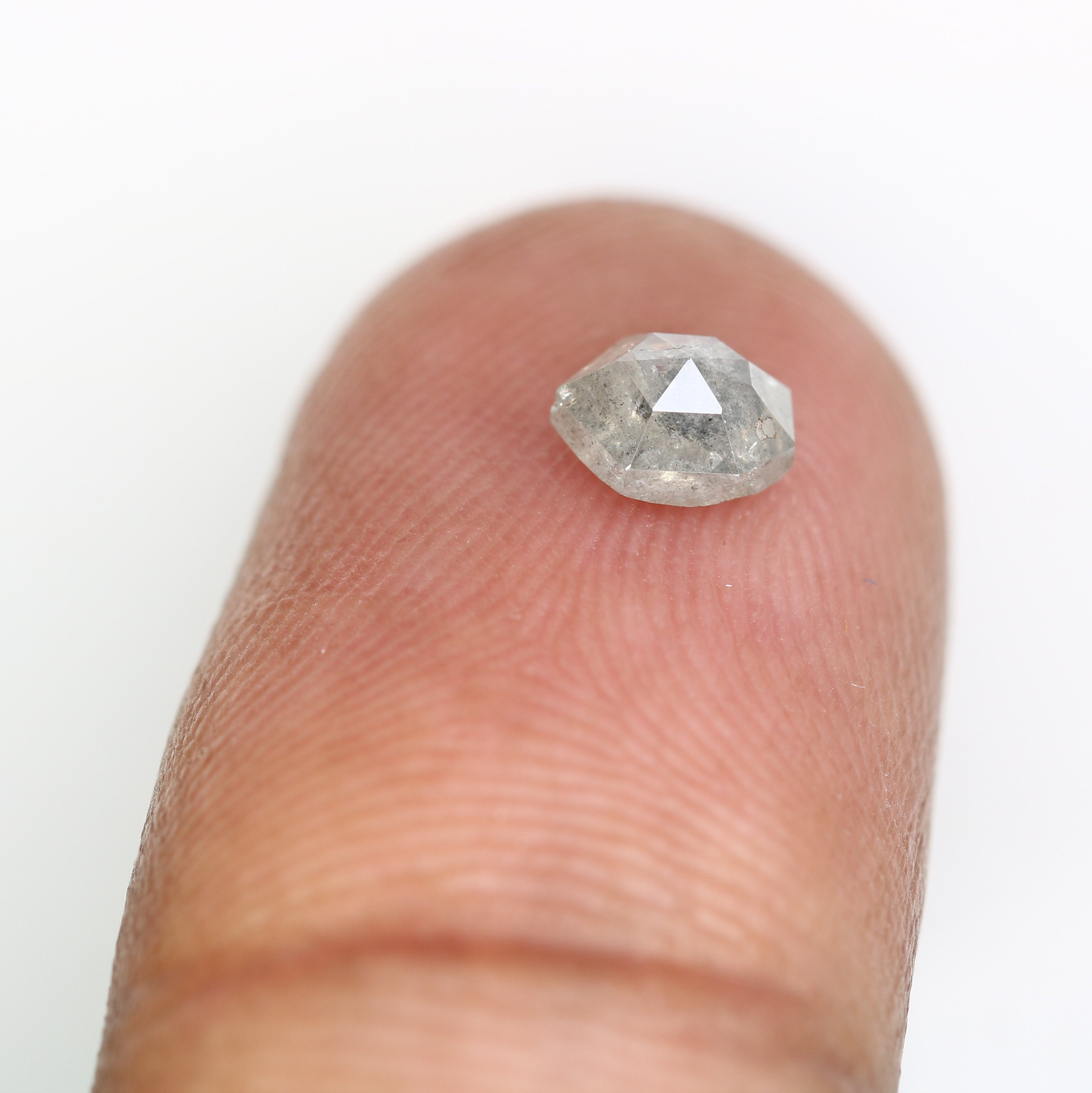 0.65 Carat Natural Salt And Pepper Geometric Shape 5.60 MM Diamond For Wedding Ring