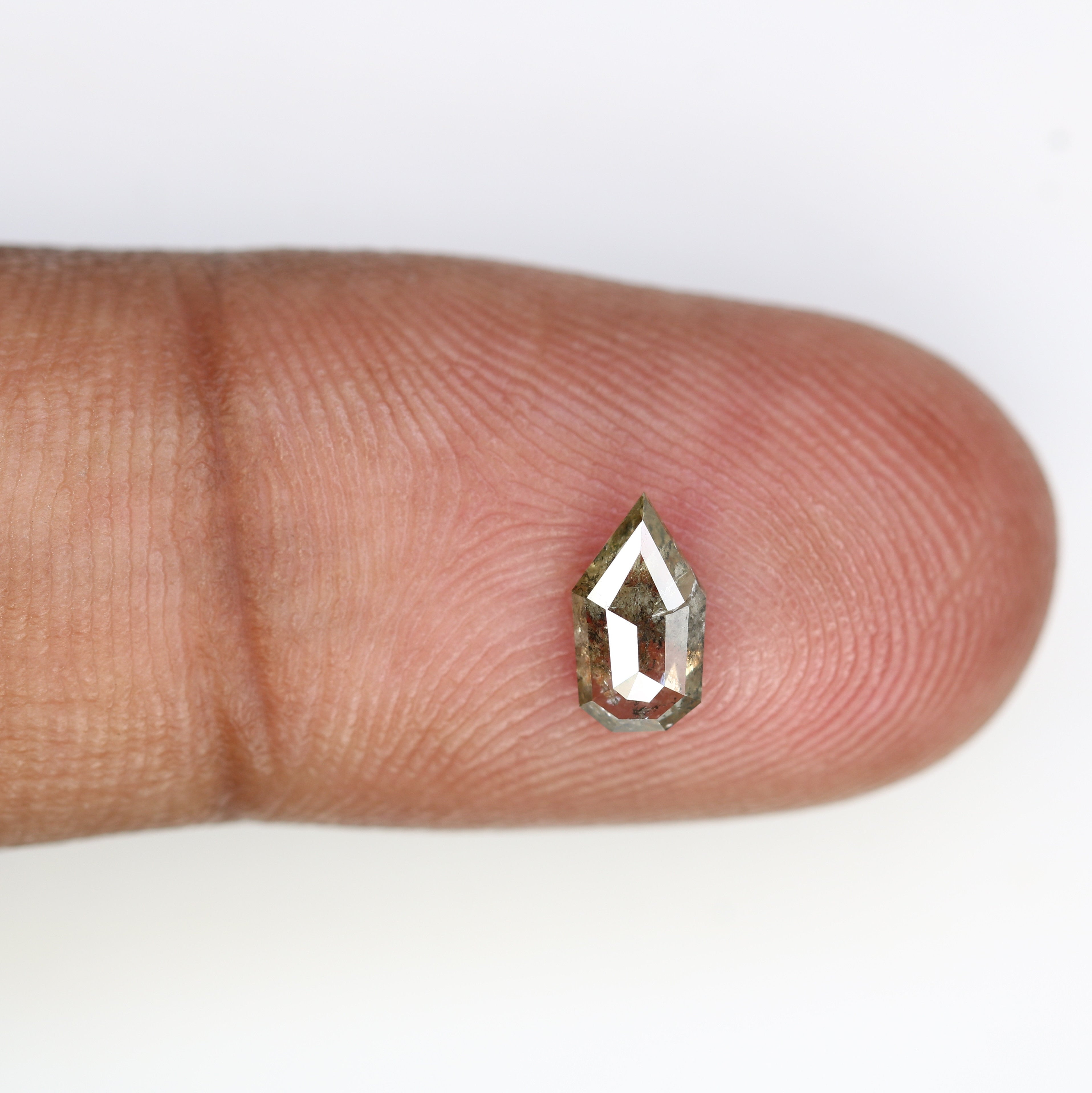 0.62 Carat Geometric Shape 7.60 MM Natural Salt And Pepper Diamond For Wedding Ring