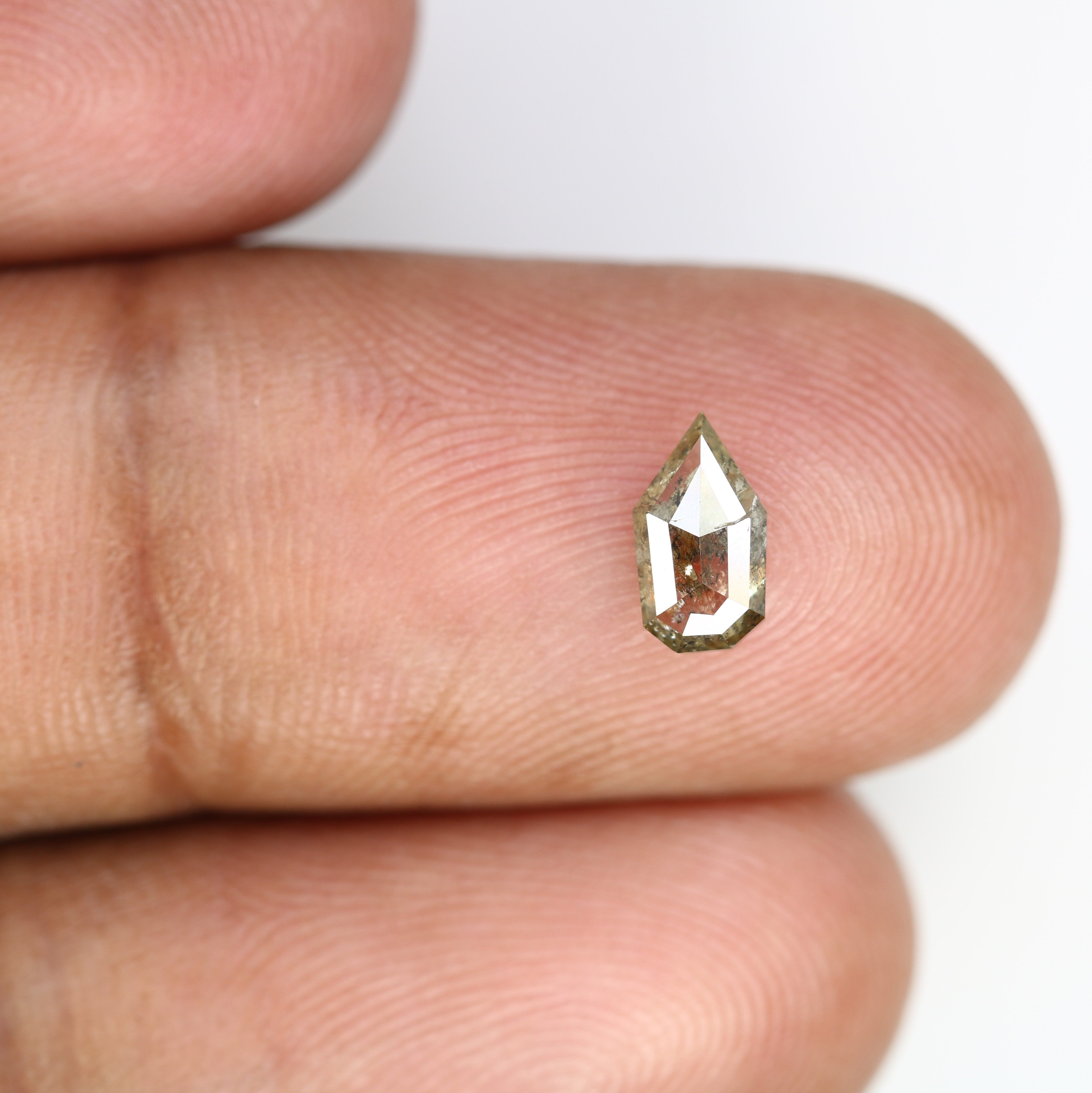 0.62 Carat Geometric Shape 7.60 MM Natural Salt And Pepper Diamond For Wedding Ring