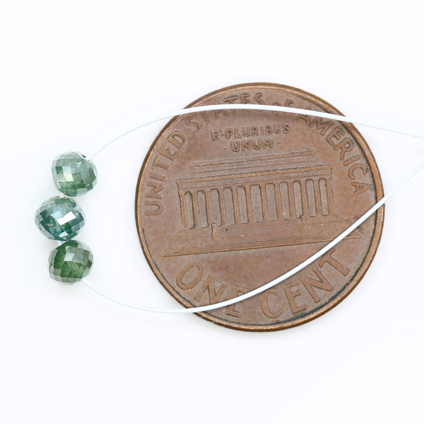 1.20 Carat 3.7 To 3.9 MM Green Color Polished Loose Beads Diamonds For Diamond Pendant