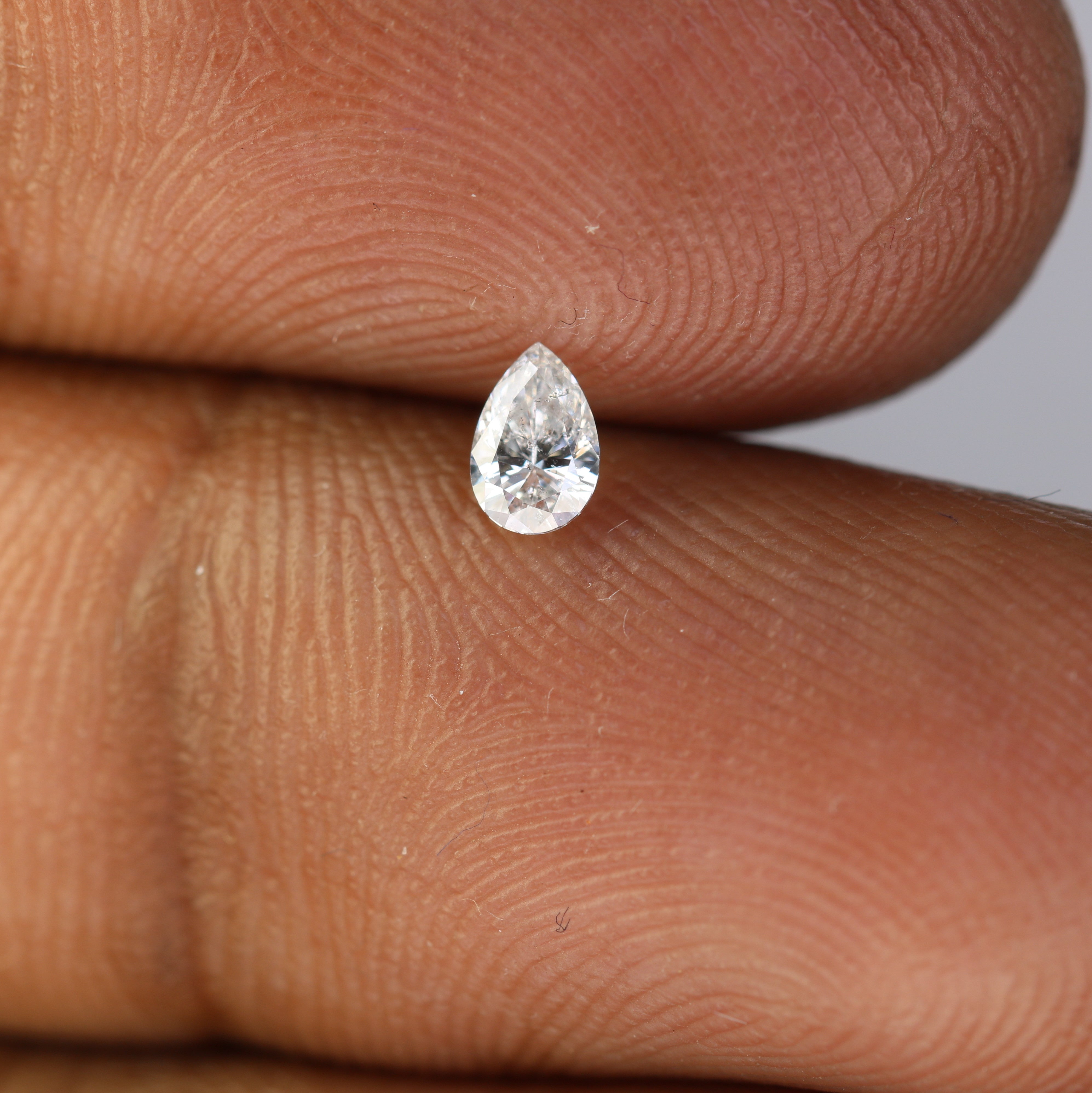 0.17 CT Pear Cut Natural White Diamond For Engagement Ring