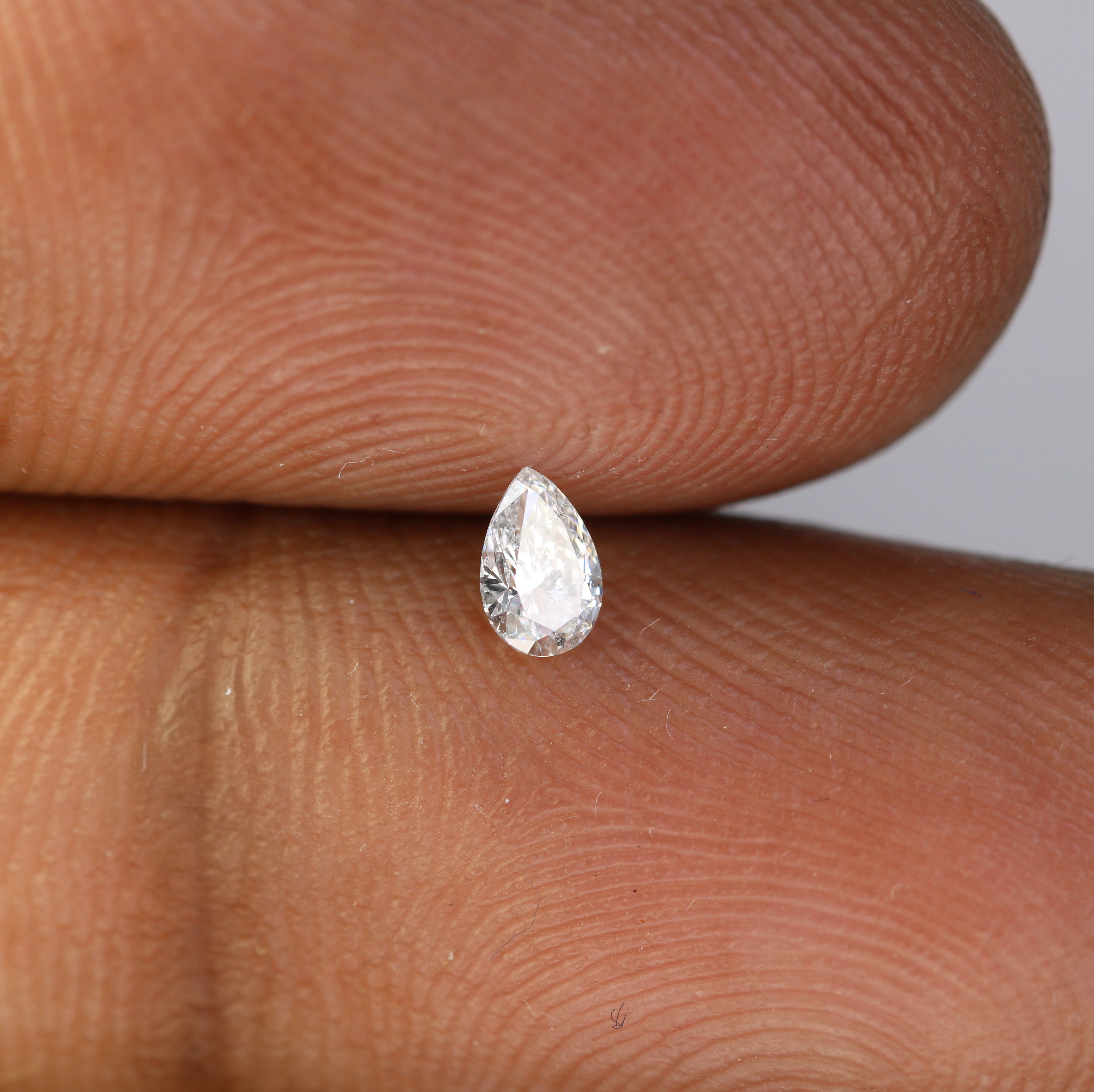 0.17 CT Pear Cut Natural White Diamond For Engagement Ring