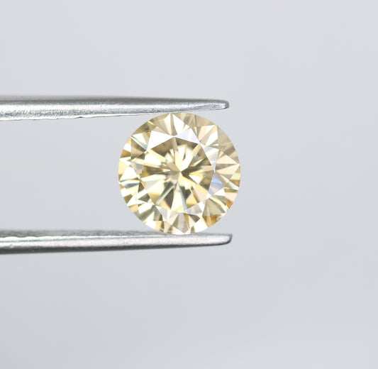 1.27 CT Light Orange Round Brilliant Cut Moissanite Diamond For Engagement Ring