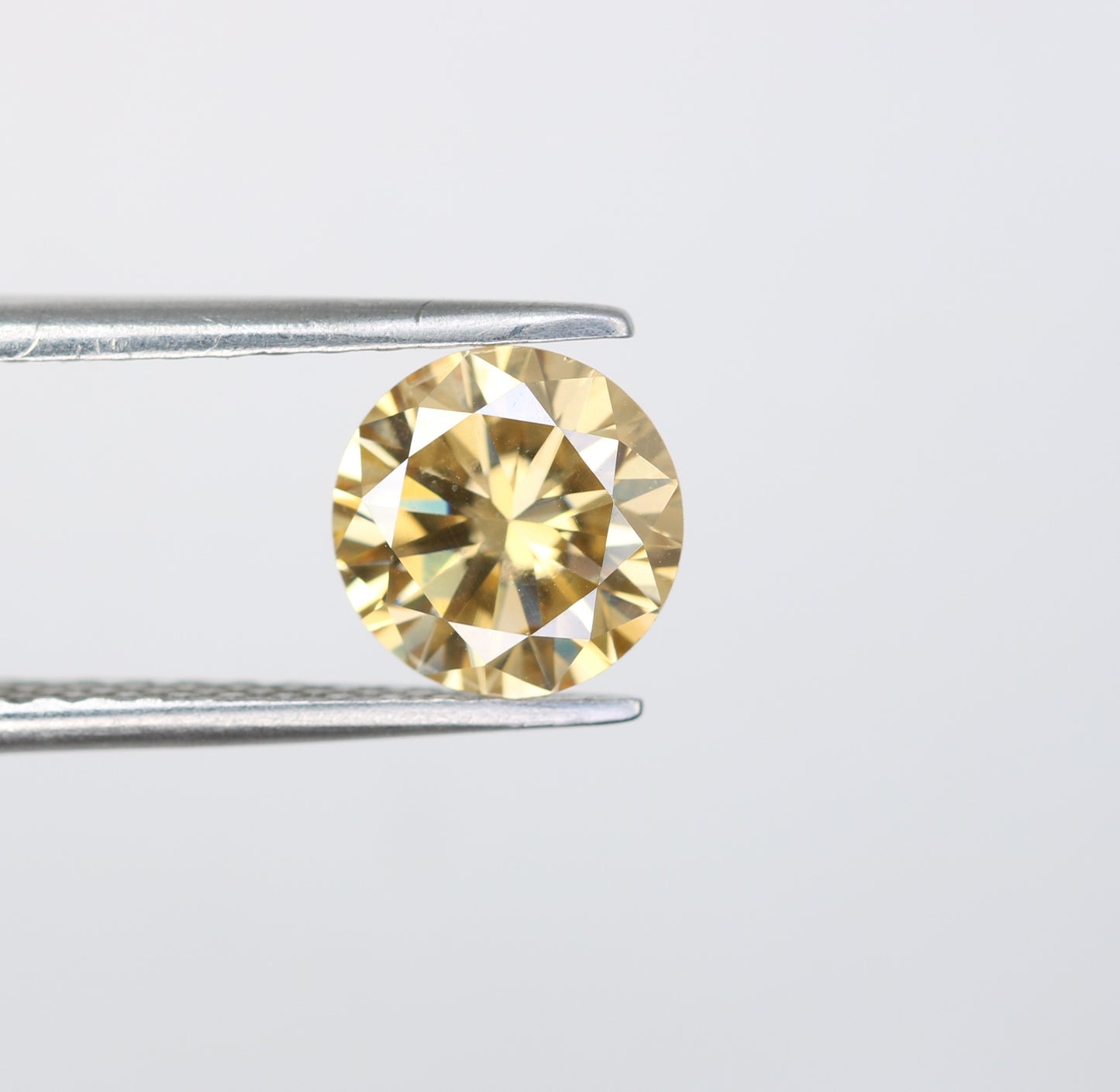 1.23 CT Round Brilliant Cut Orange Moissanite Diamond For Engagement Ring