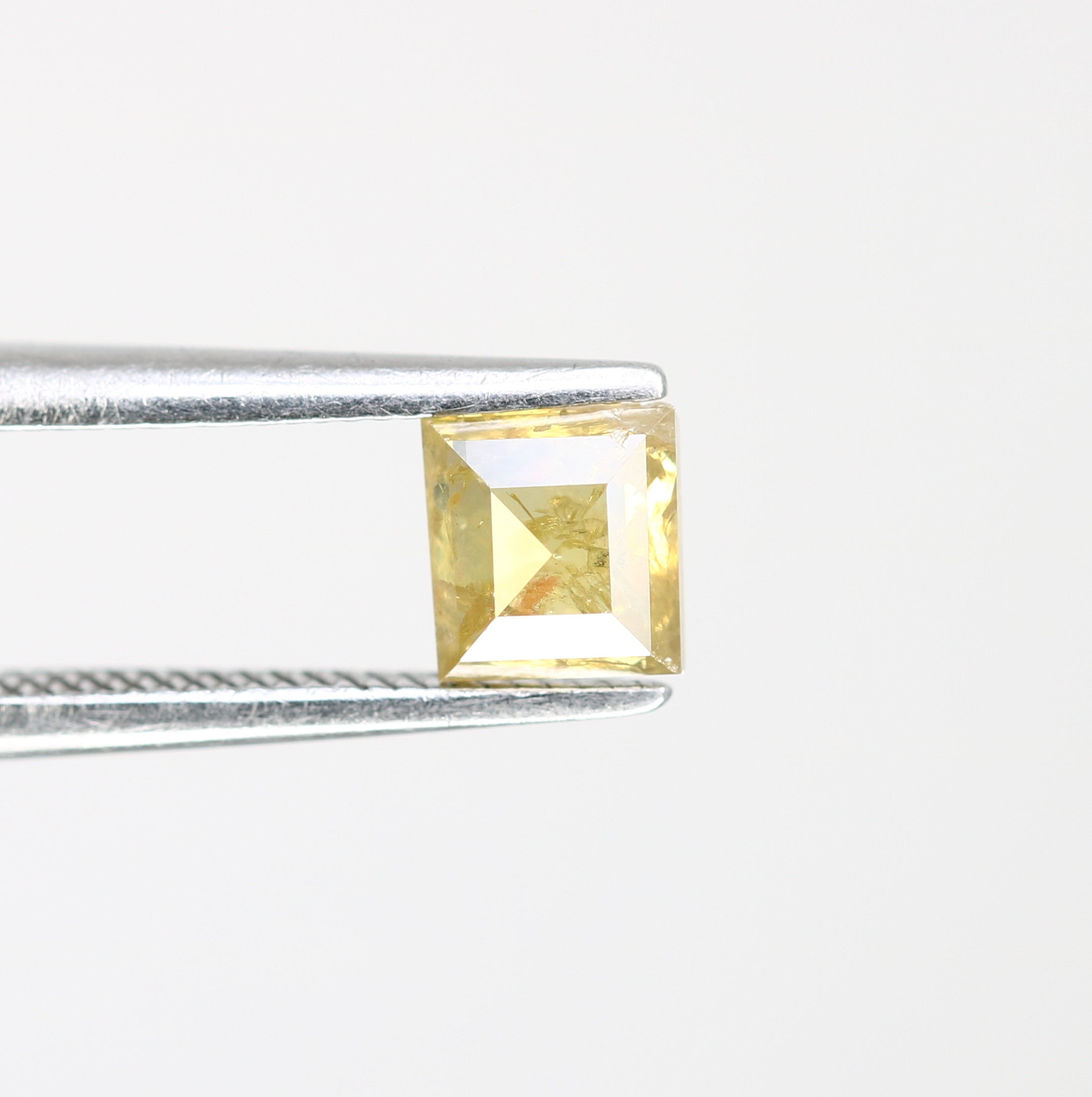0.68 CT Unique Square Shape 4.70 MM Fancy Orange Diamond For Designer Jewelry