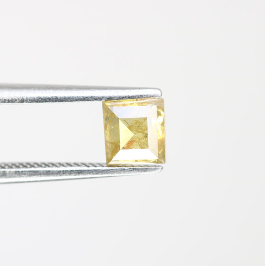 0.68 CT Unique Square Shape 4.70 MM Fancy Orange Diamond For Designer Jewelry