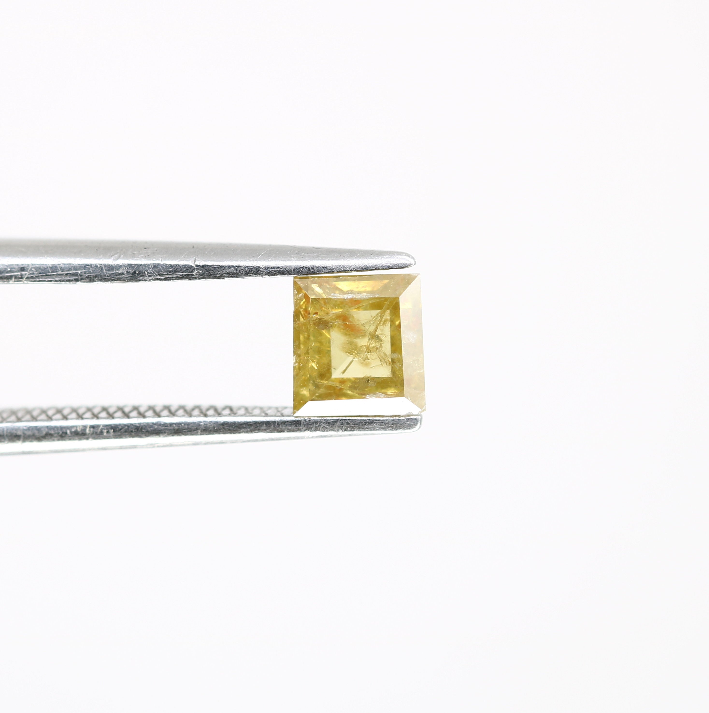 0.68 CT Unique Square Shape 4.70 MM Fancy Orange Diamond For Designer Jewelry