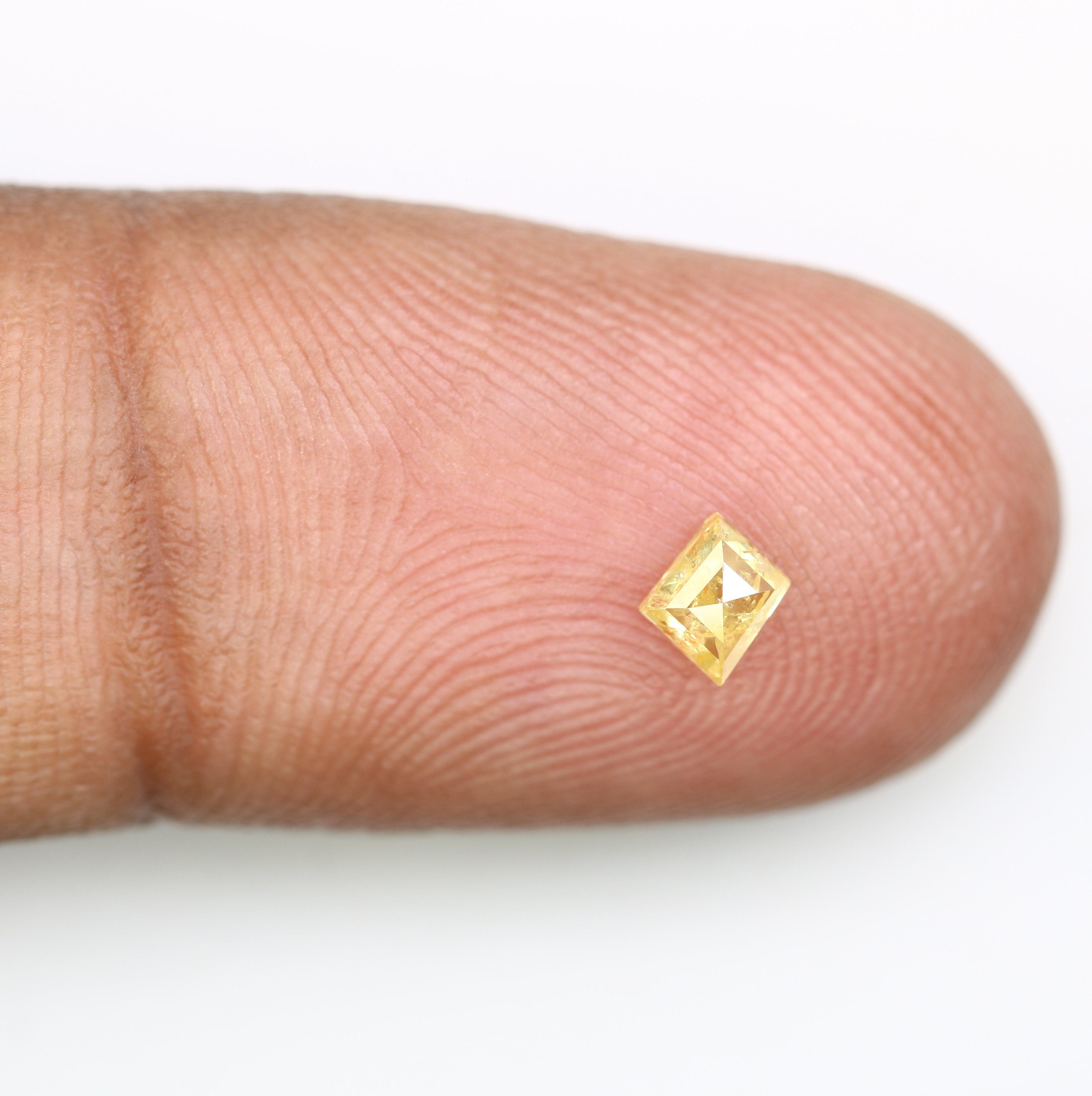 0.28 CT 4.90 MM Kite Shape Natural Fancy Yellow Diamond For Designer Ring