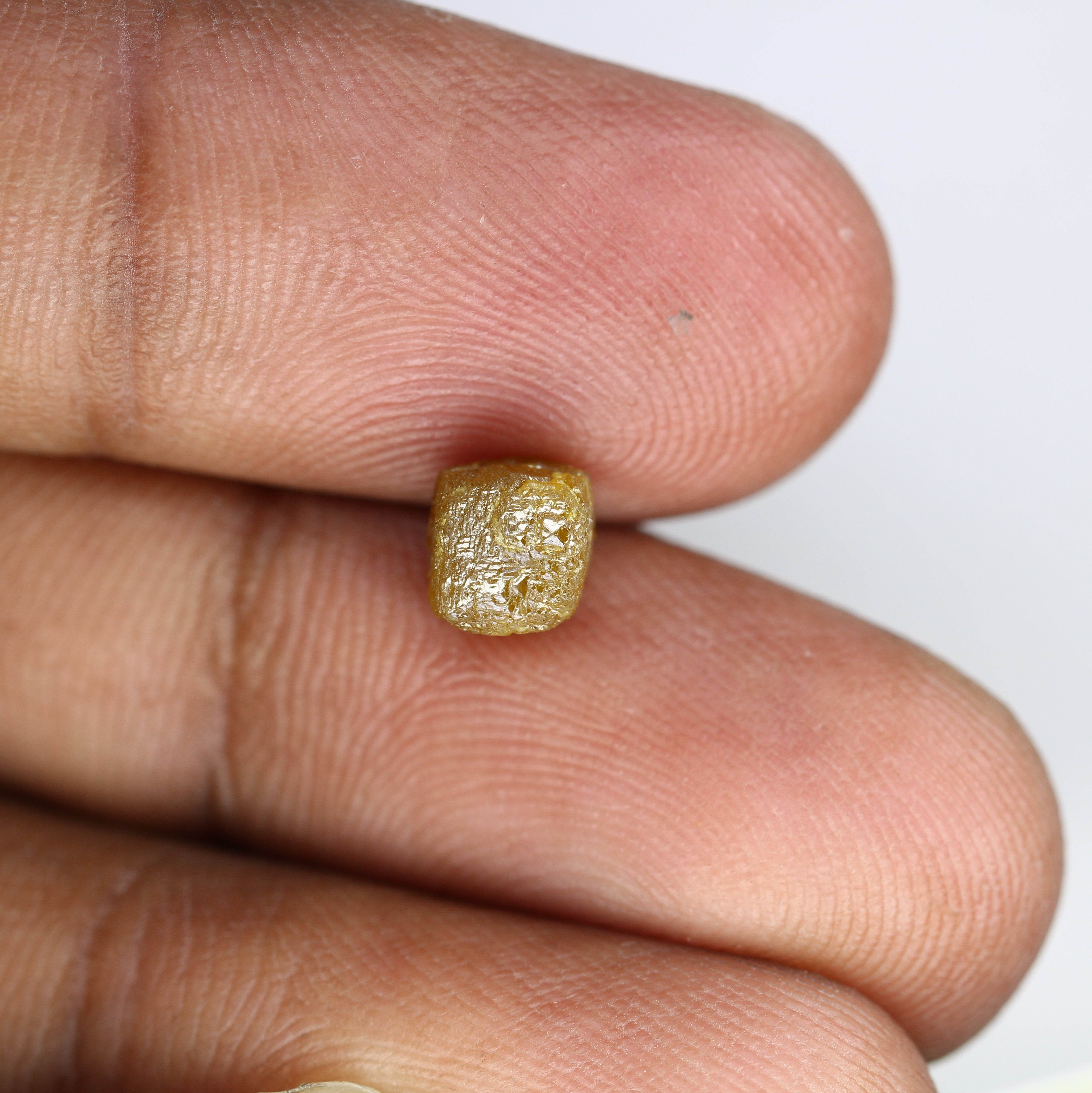 2.33 Carat Natural Loose Yellow Color Congo Cube Rough Diamond For Diamond Jewelry
