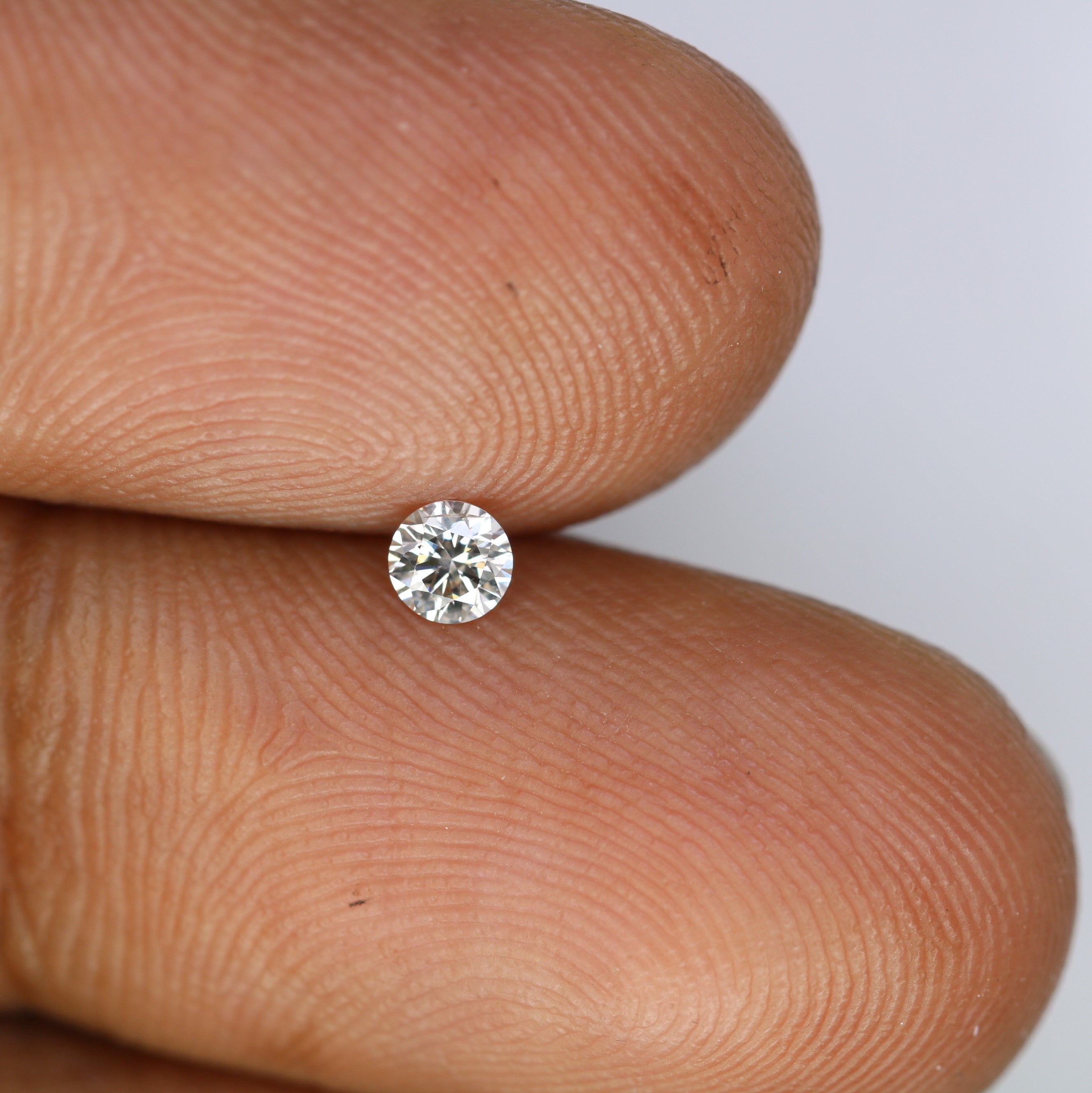 0.15 CT 3.40 x 2.10 MM Very Light Green Round Brilliant Cut Diamond For Engagement Ring