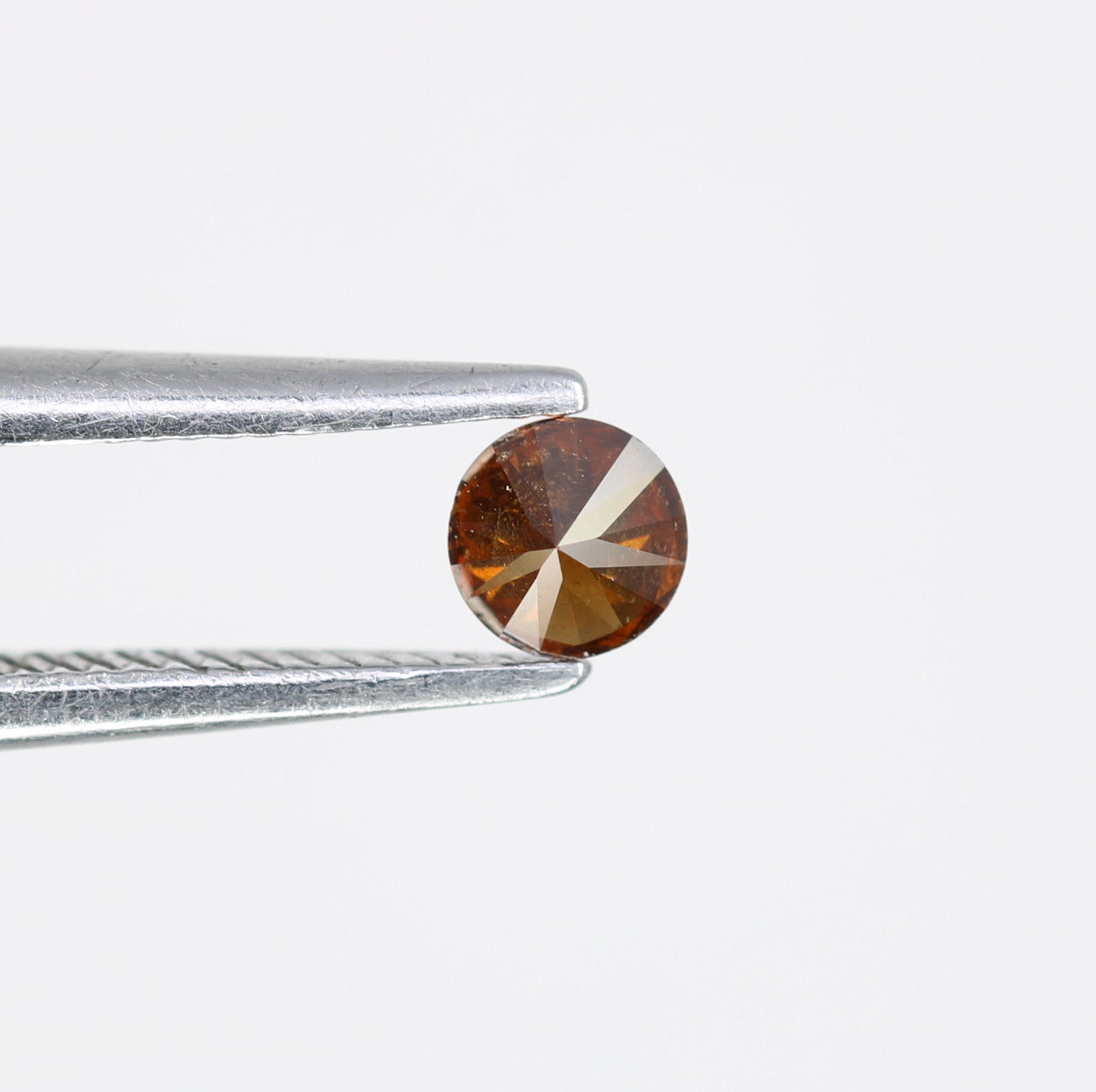 0.13 CT 3.30 MM Dark Red Round Brilliant Cut Diamond For Engagement Ring