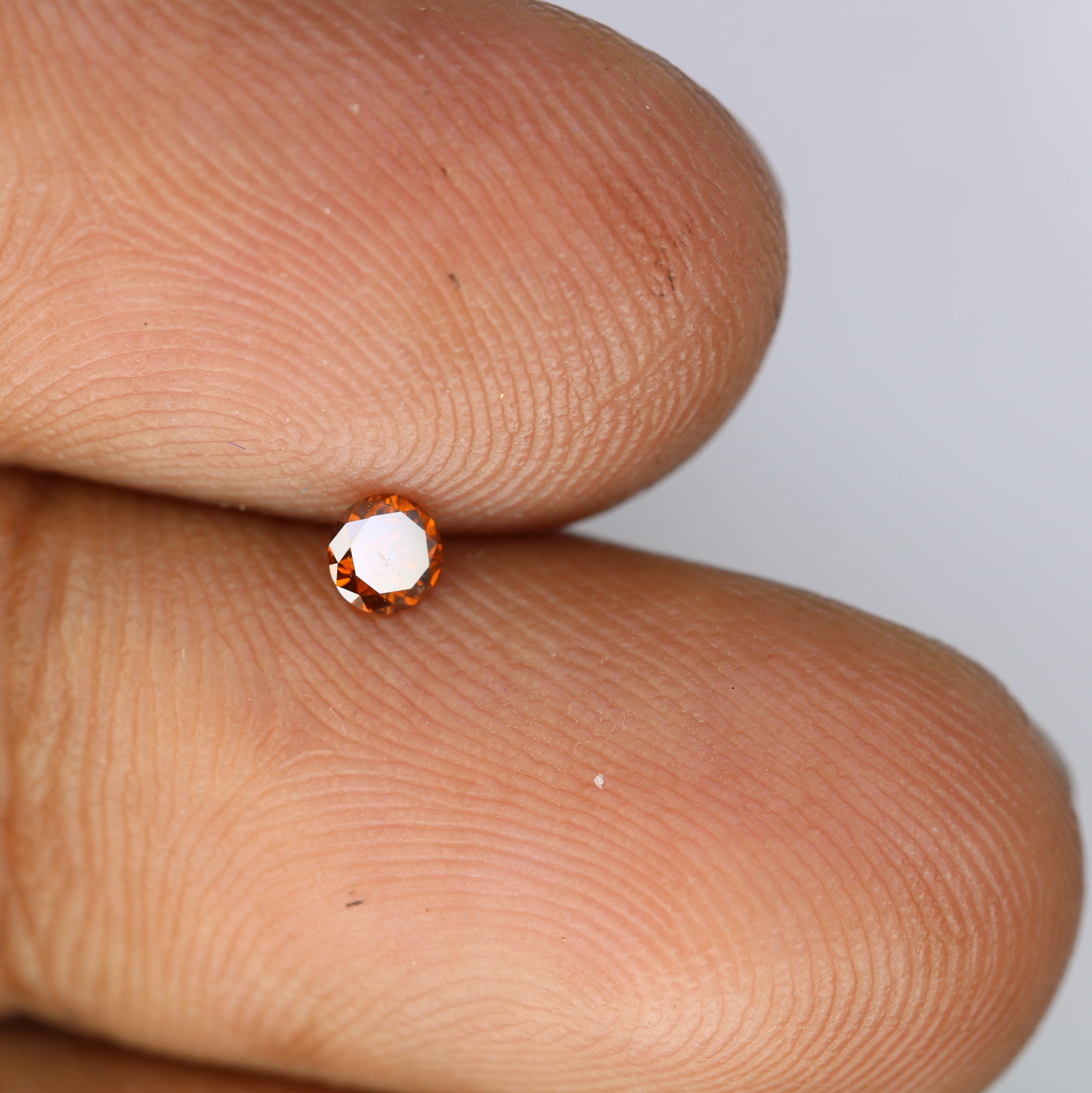 0.13 CT 3.30 MM Dark Red Round Brilliant Cut Diamond For Engagement Ring