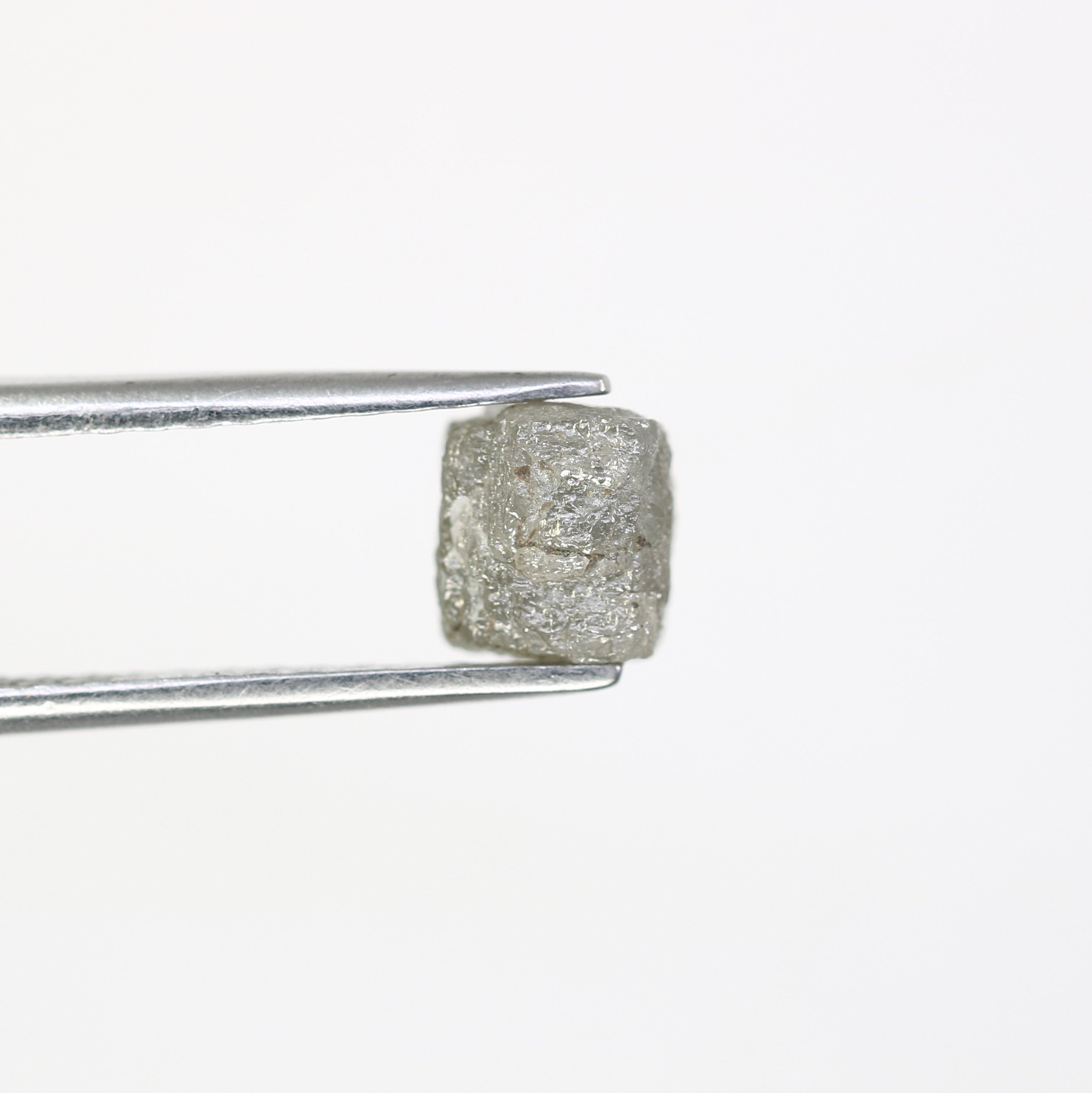 2.77 Carat Natural Grey Rough Congo Cube Shape Loose Raw Diamond For Wedding Ring