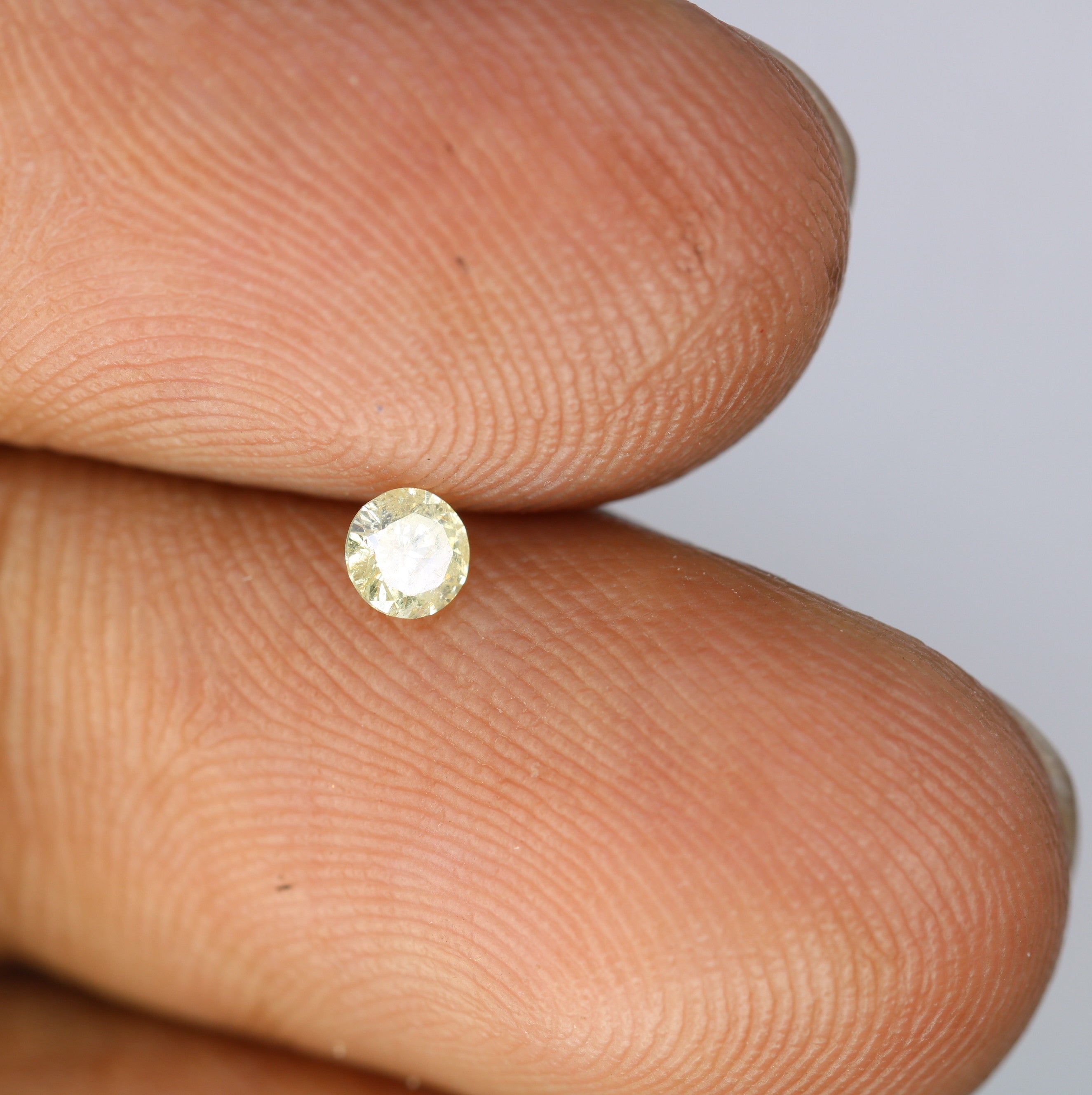 0.14 CT 3.40 MM Brilliant Cut light Yellow Round Diamond For Engagement Ring