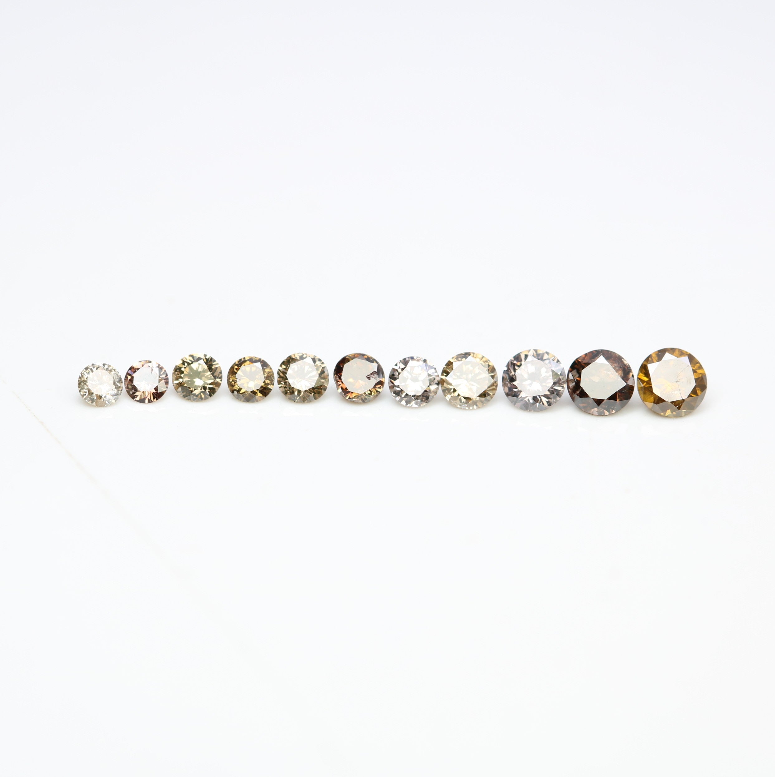 0.35 CT 1.50 to 2.30 MM Round Brilliant Cut Light Brown Diamond For Engagement Ring