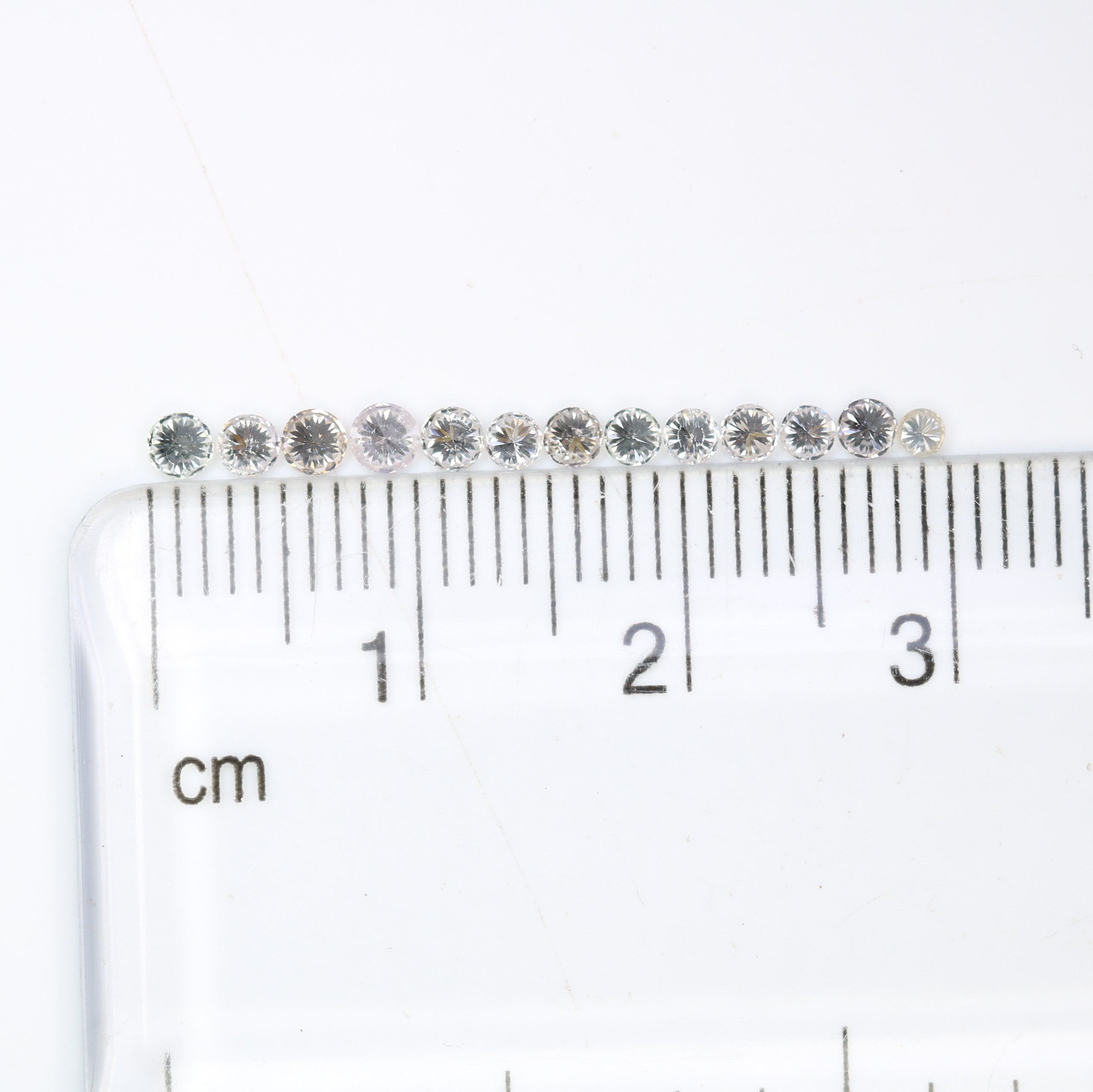 0.61 CT 1.70 to 2.60 MM Round Brilliant Cut Light Mix Diamond For Engagement Ring