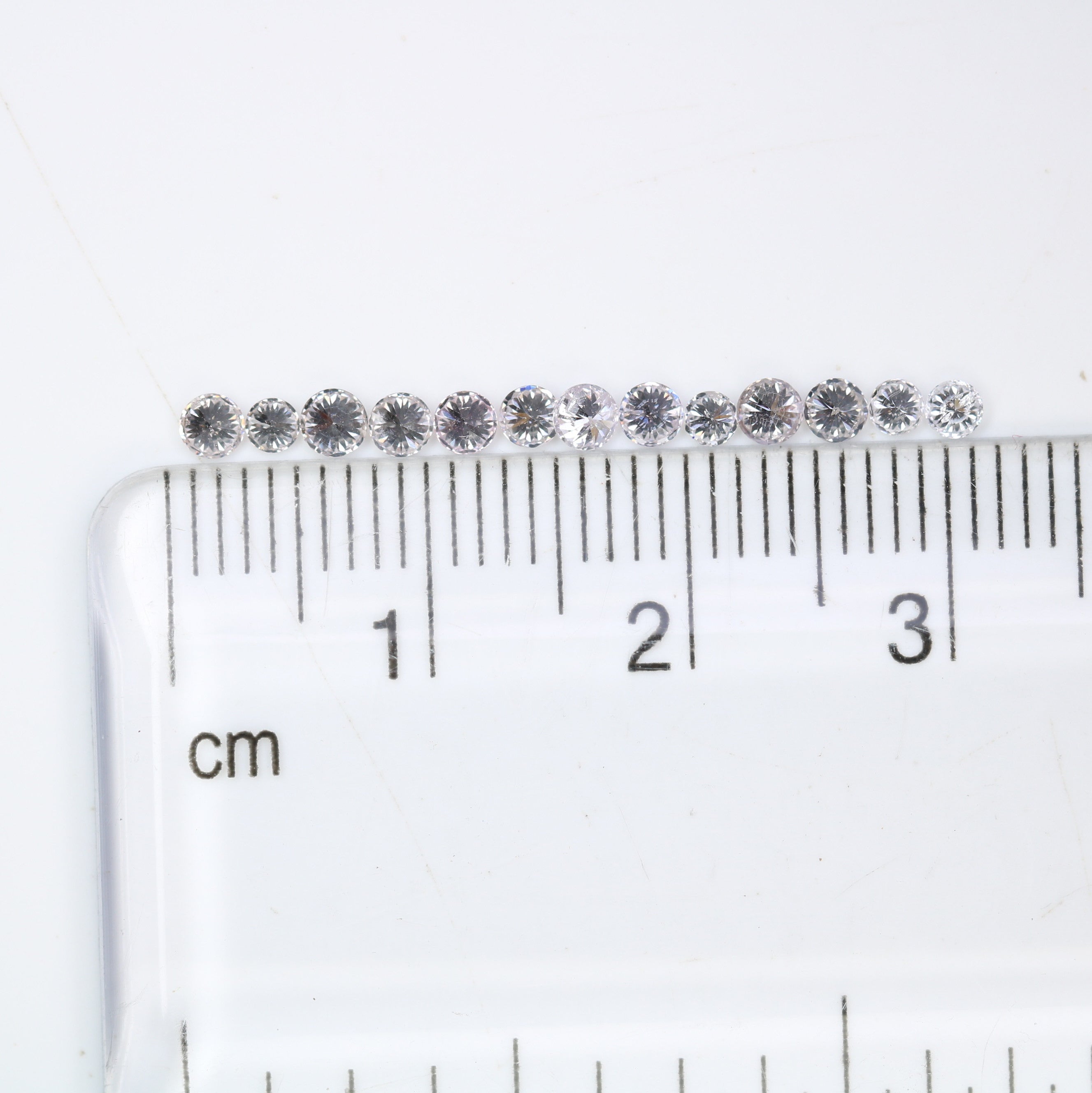 0.74 CT 2.10 To 2.60 MM Round Brilliant Cut Fancy Very Light Pink Diamond For Engagement Ring