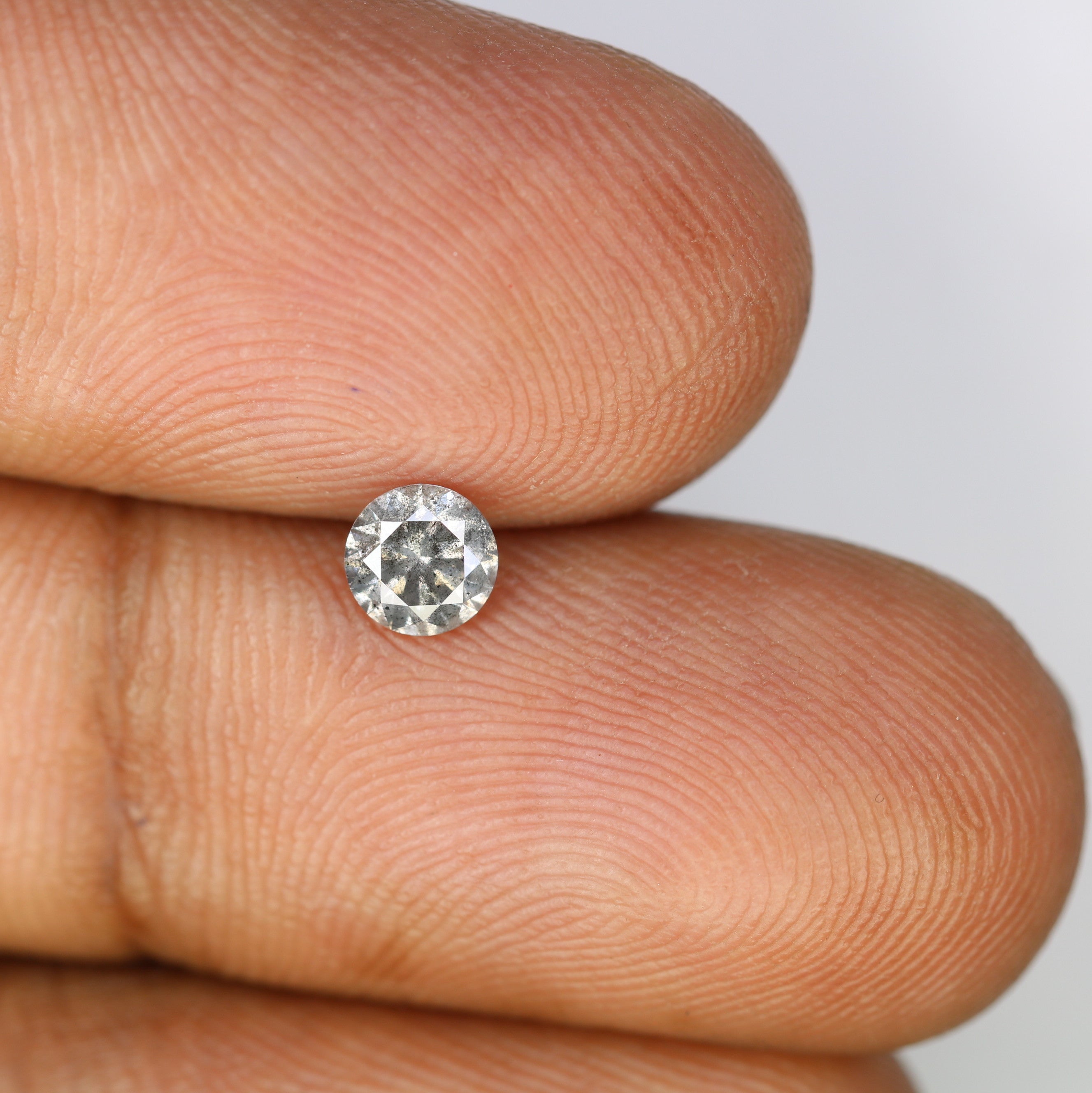 0.42 CT 4.60 x 2.90 MM Brilliant Cut Salt And Pepper Loose Natural Round Diamond For Engagement Ring