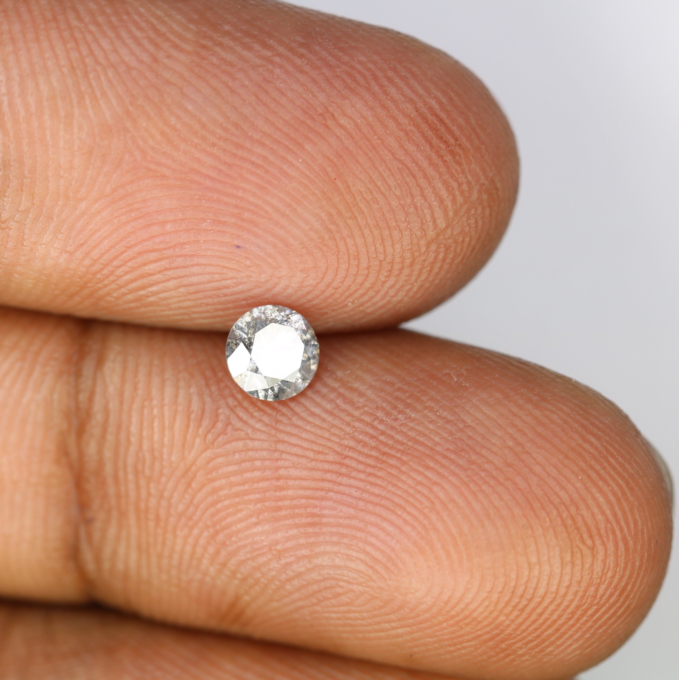 0.42 CT 4.60 x 2.90 MM Brilliant Cut Salt And Pepper Loose Natural Round Diamond For Engagement Ring