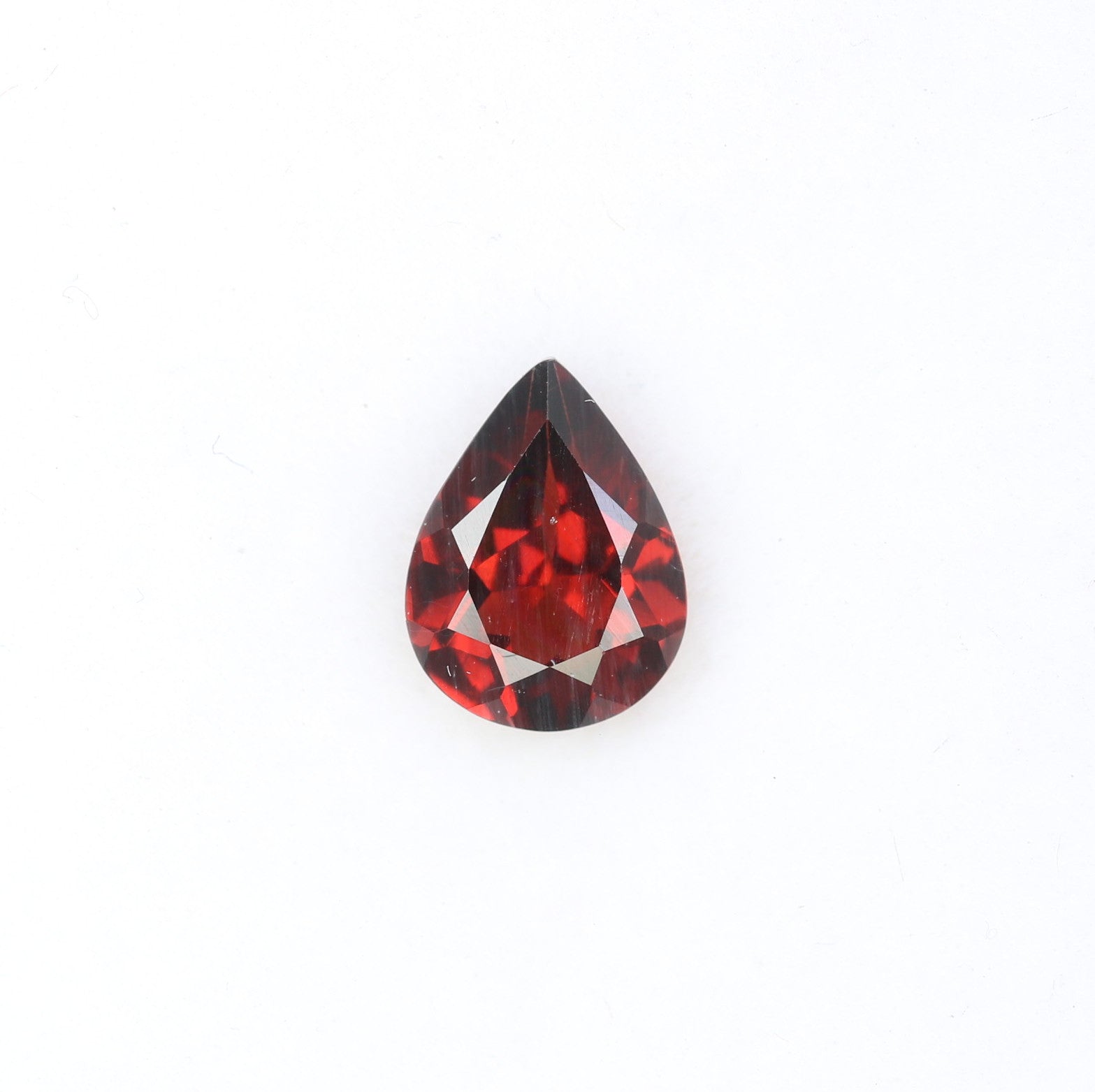 1.34 CT Red Stone Pear Shape Garnet Gemstone For Engagement Ring