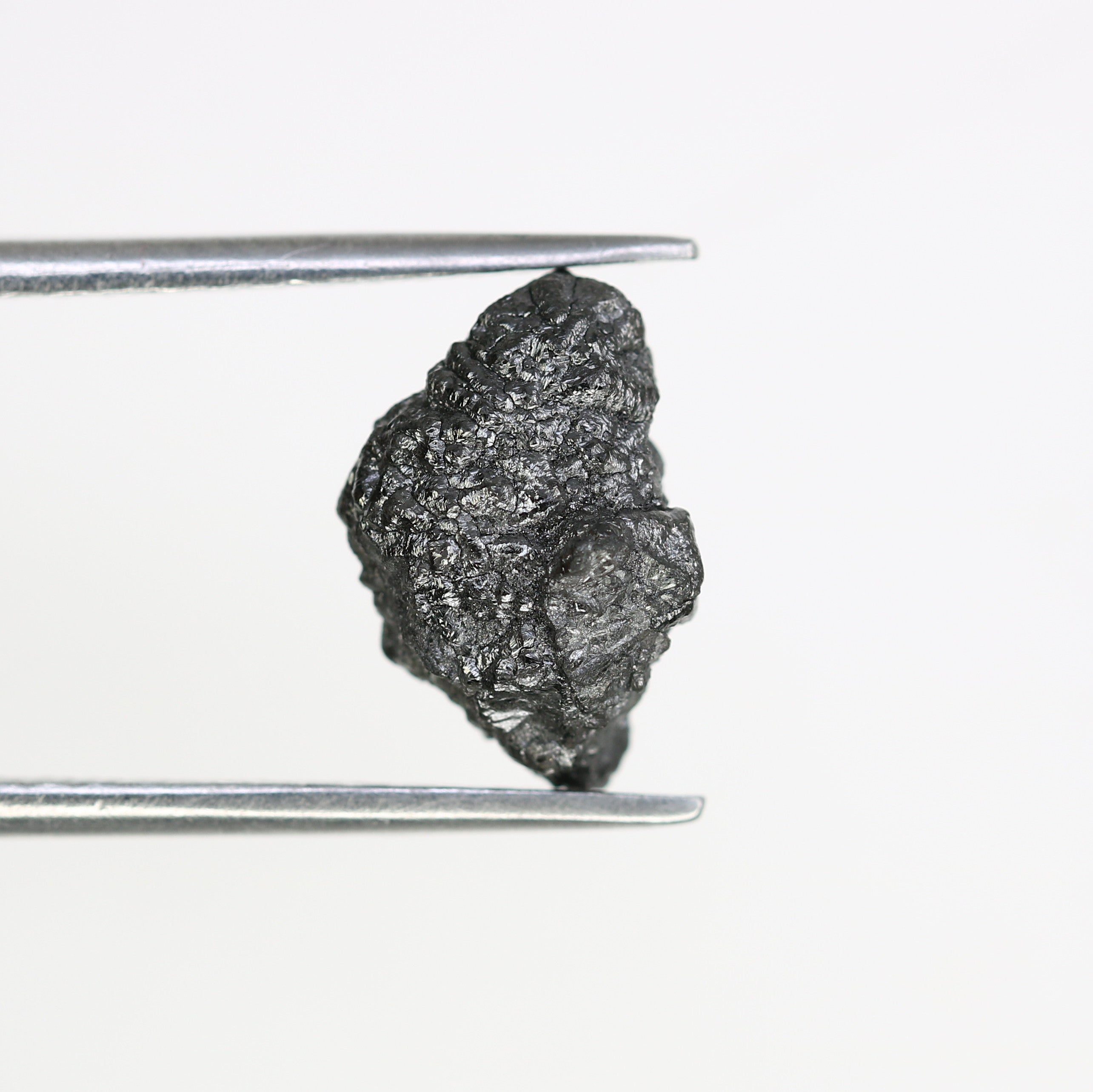 3.98 Carat Natural Loose Black Raw Uncut Rough Diamond For Vintage Diamond Ring