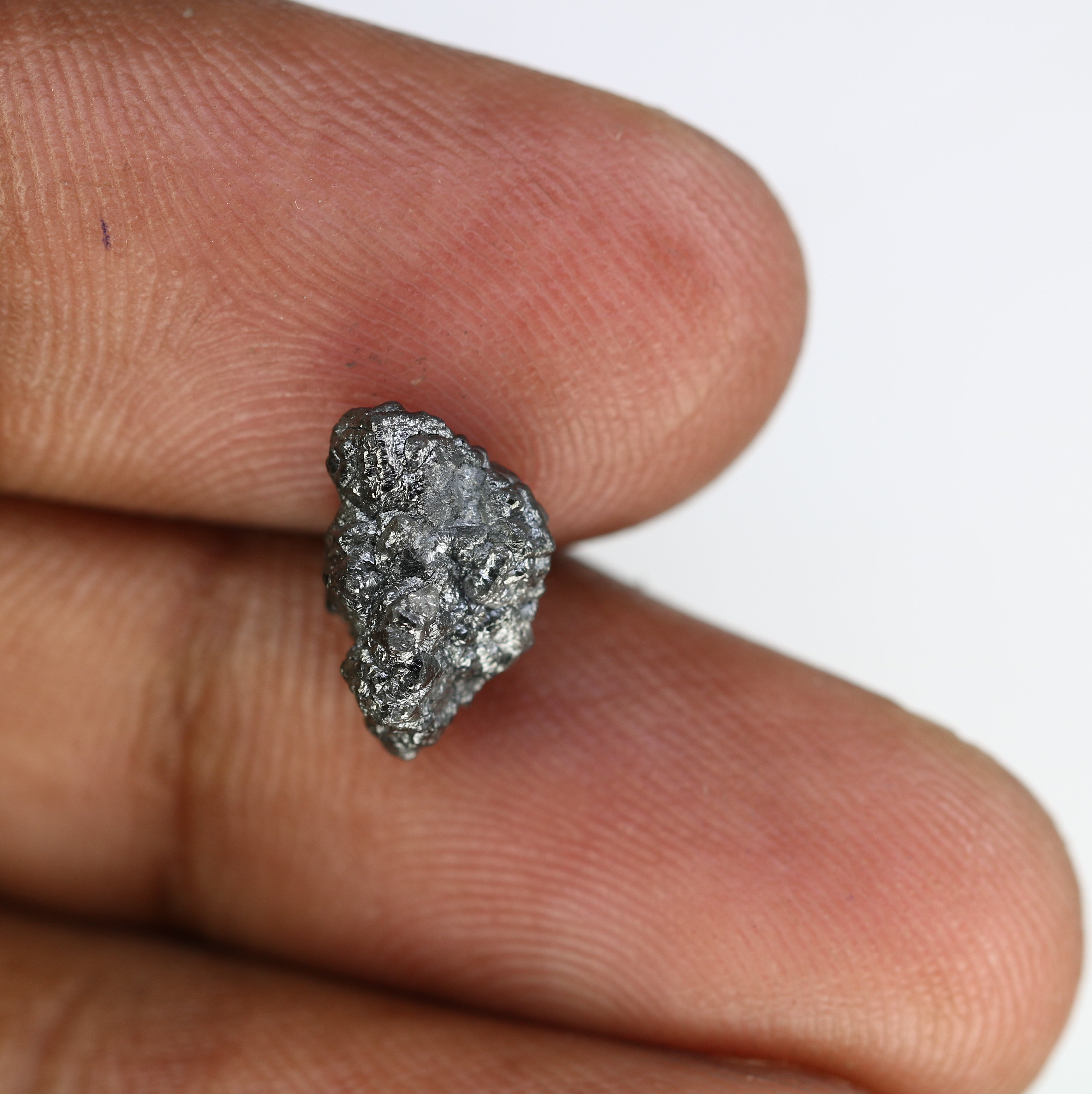 3.98 Carat Natural Loose Black Raw Uncut Rough Diamond For Vintage Diamond Ring