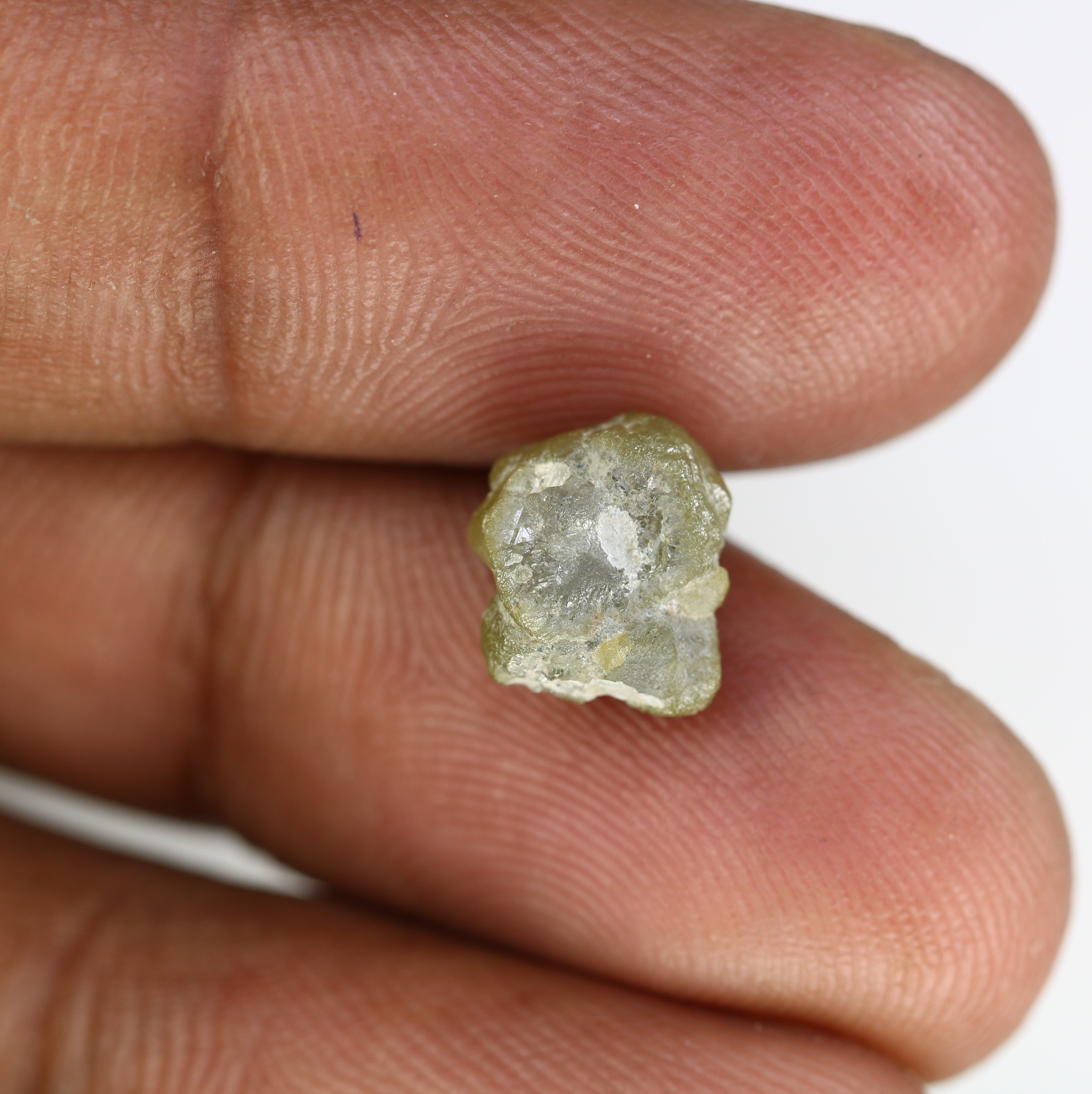 4.51 Carat Natural Loose Green Color Antique Rough Diamond For Raw Diamond Ring