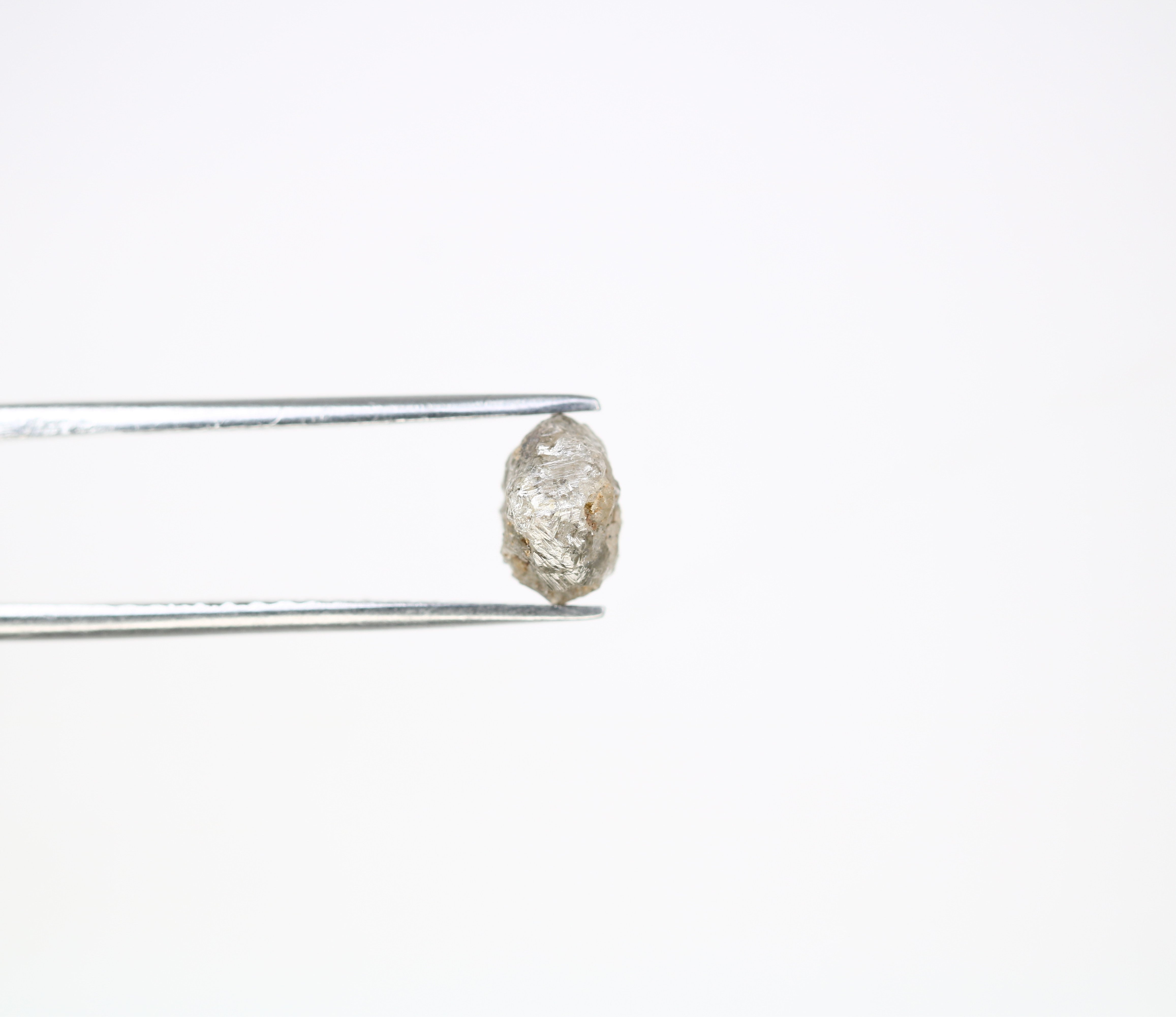 1.65 CT 7.00 x 6.50 MM Raw Rough Grey Natural Uncut Diamond For Engagement Ring