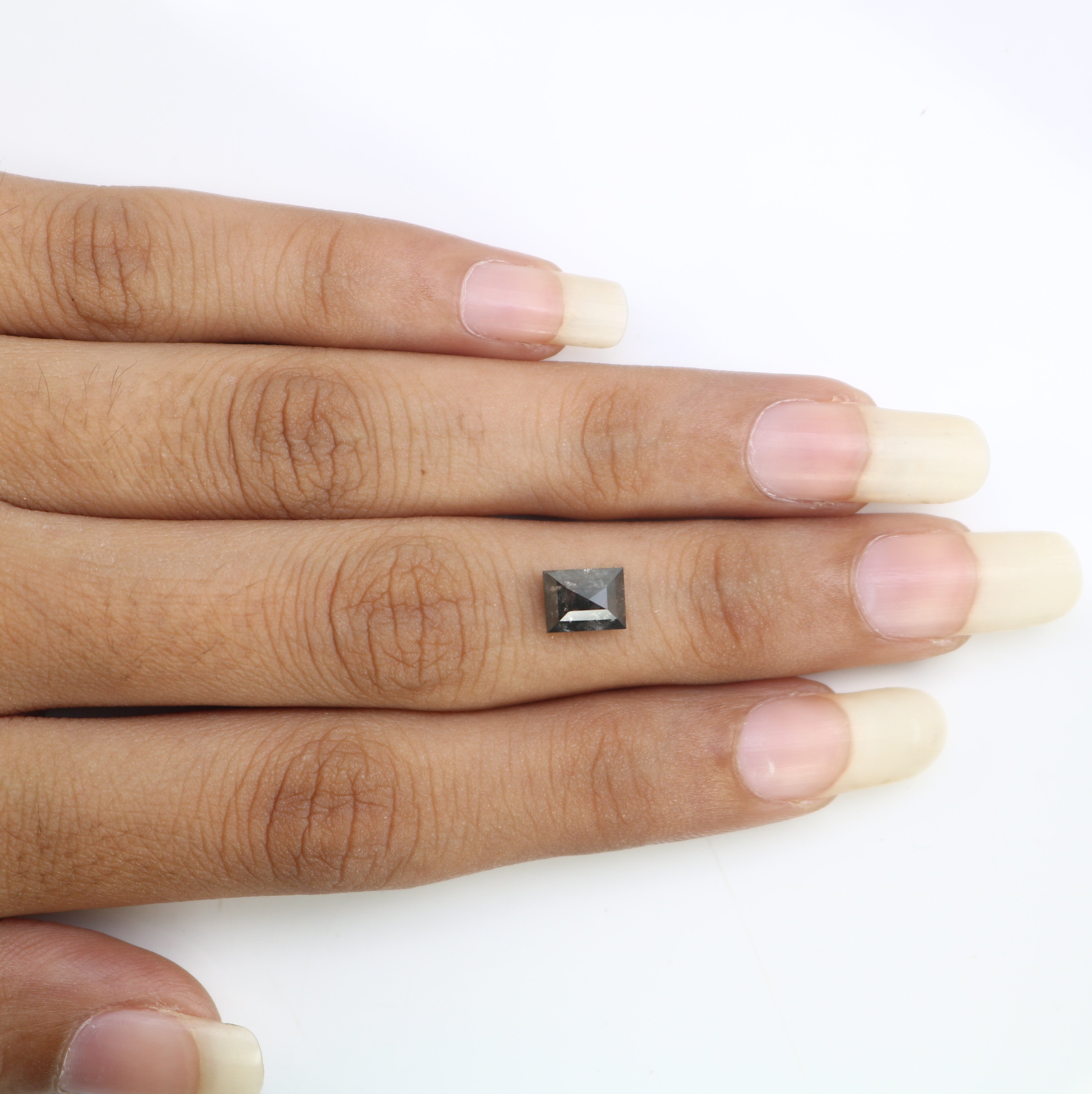 1.70 CT Geometric Shaped 6.90 MM Loose Salt And Pepper Diamond For Wedding Ring