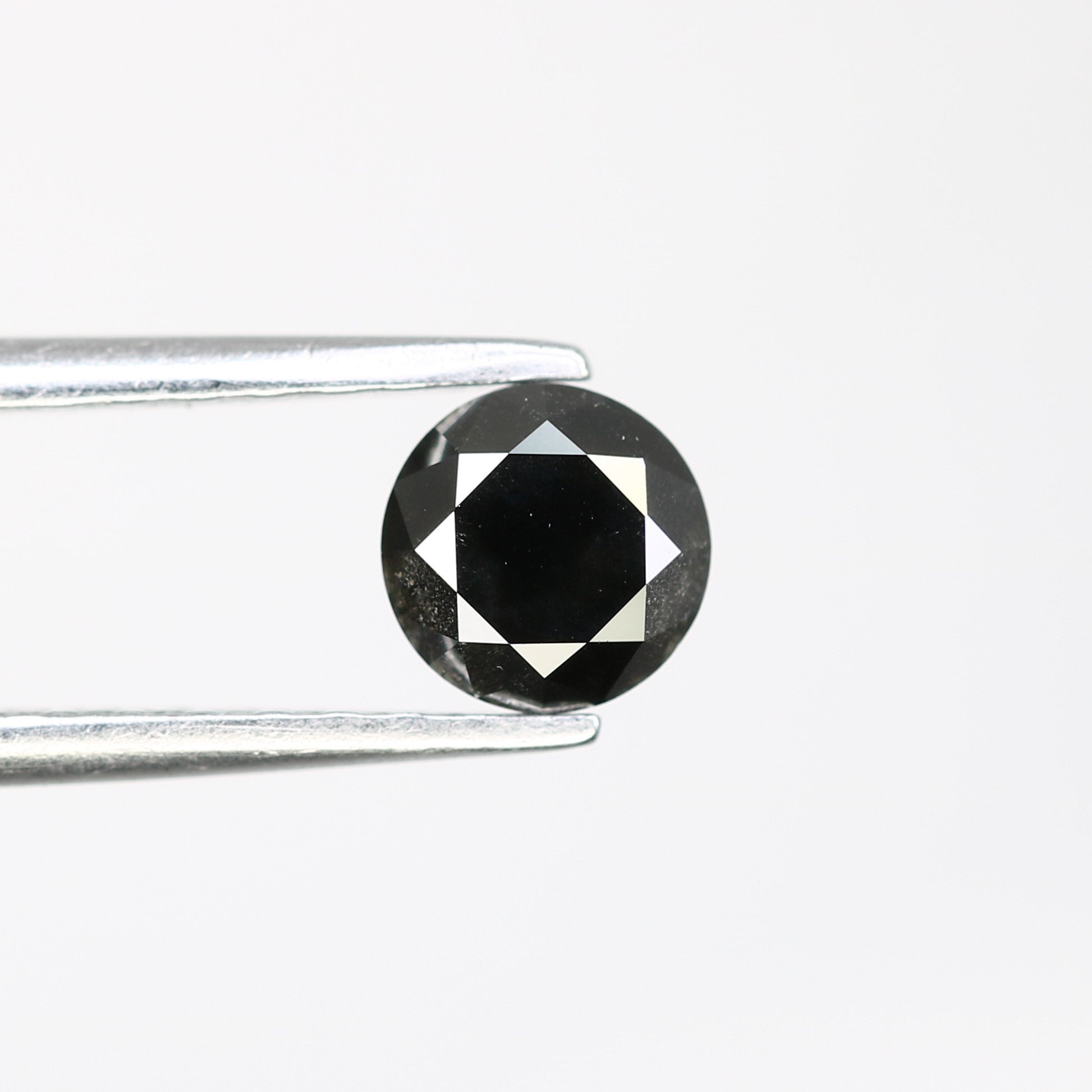 0.68 CT 5.10 MM Black Round Brilliant Cut Loose Diamond For Wedding Ring