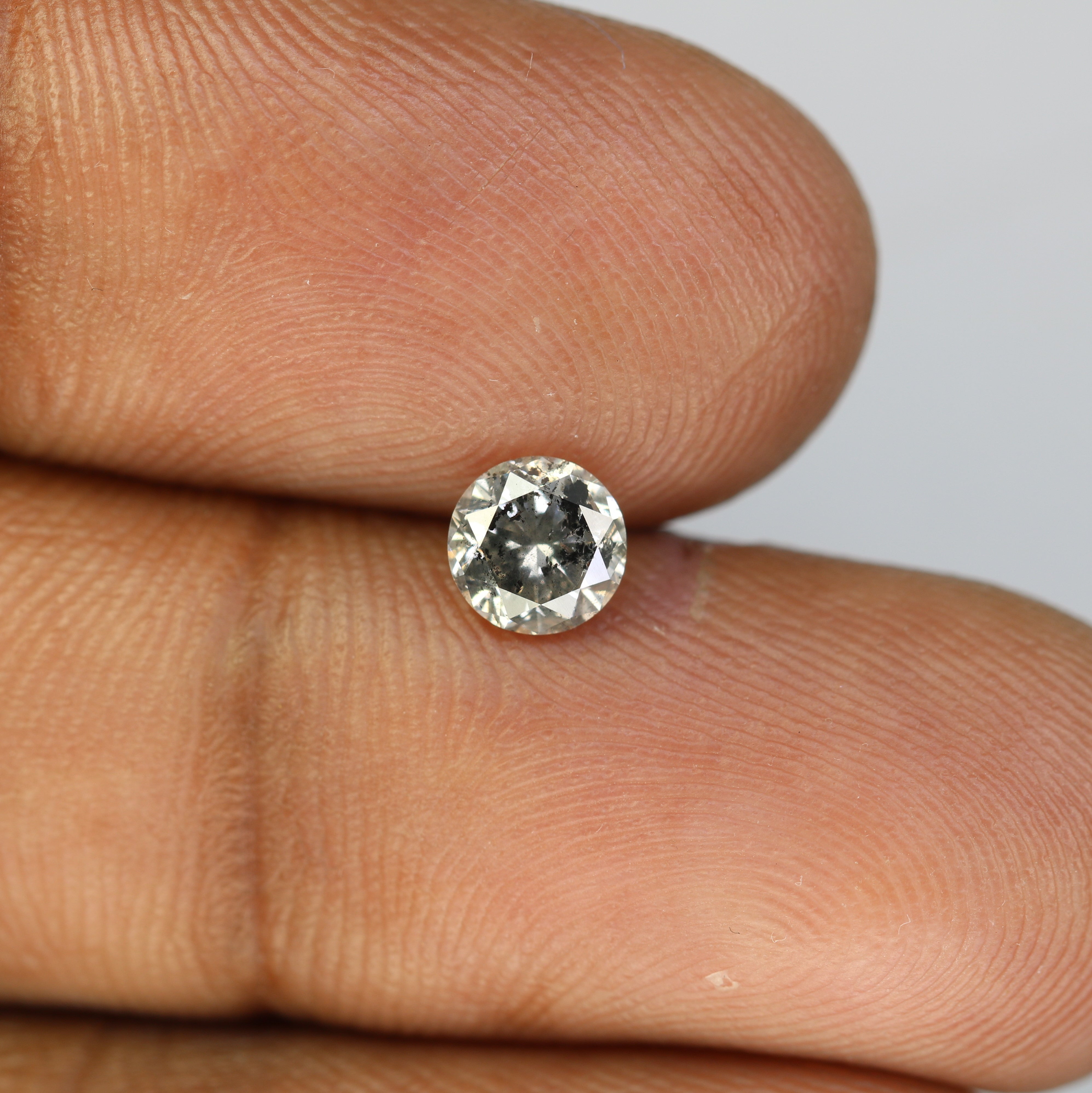 0.69 Carat Loose Round Brilliant Cut salt And Pepper Diamond For Galaxy Ring