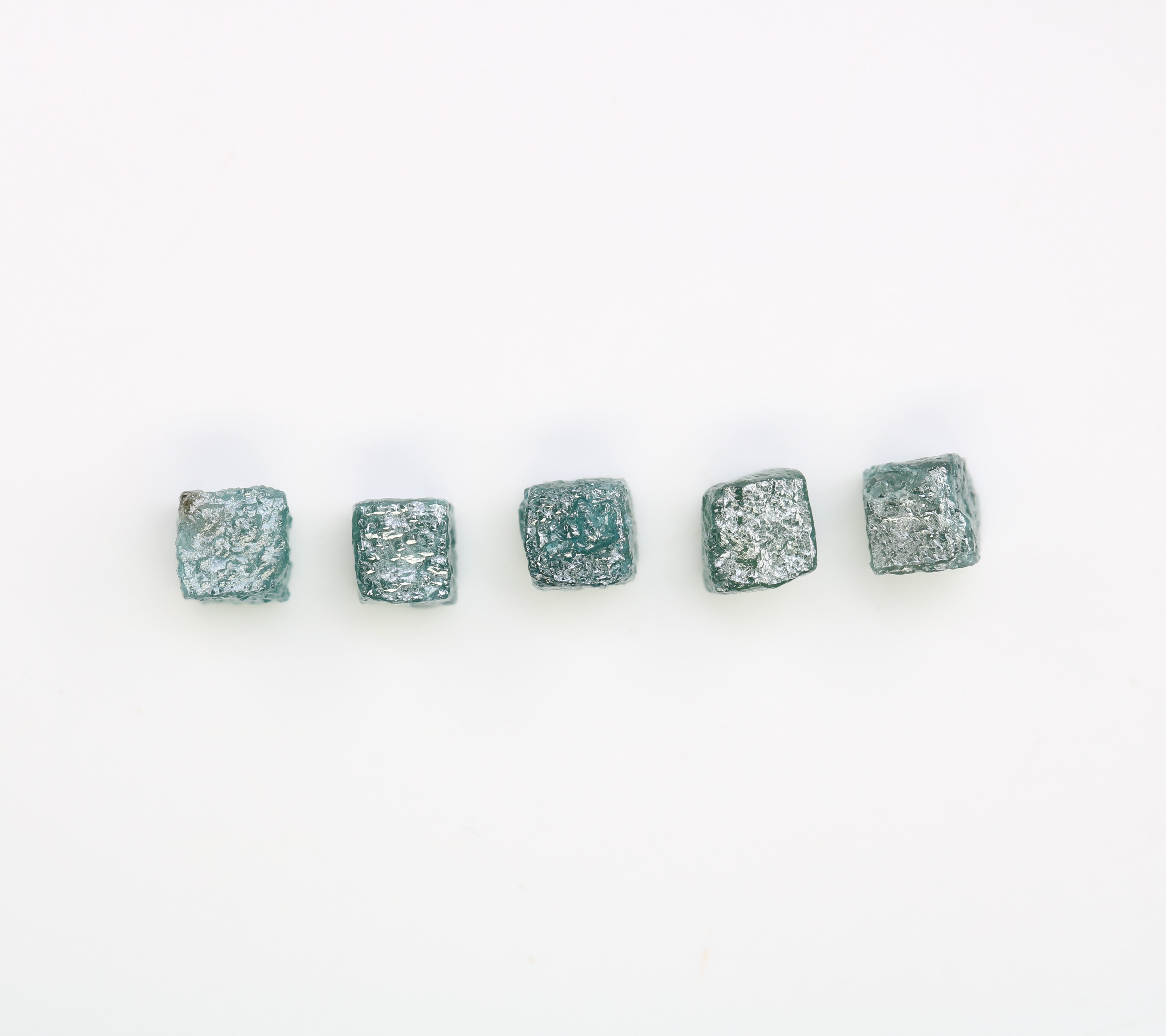 3.90 CT Blue Rough Raw Cube Diamond For Engagement Ring