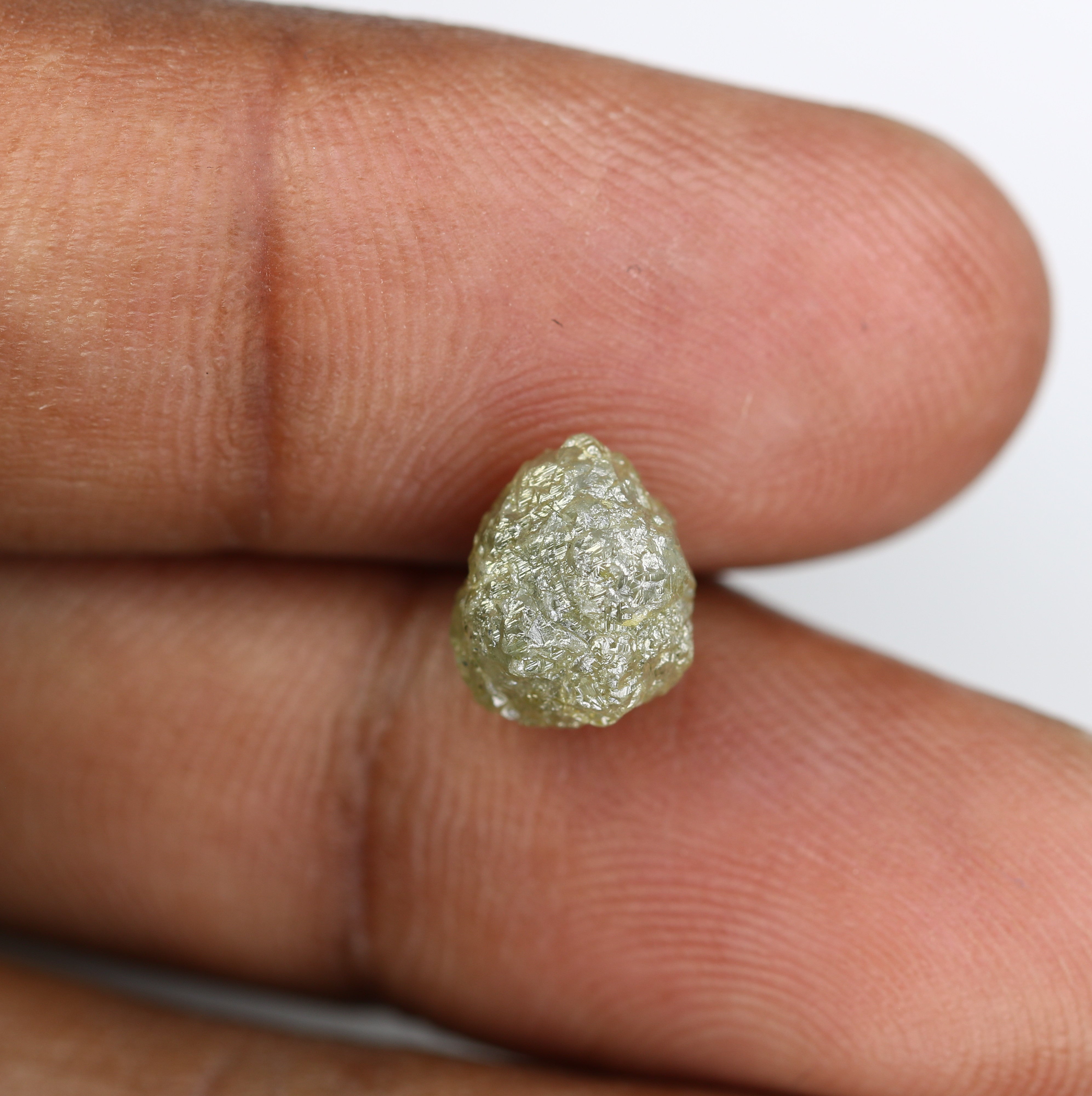 4.70 CT Light Green Rough Uncut Diamond For Engagement Ring