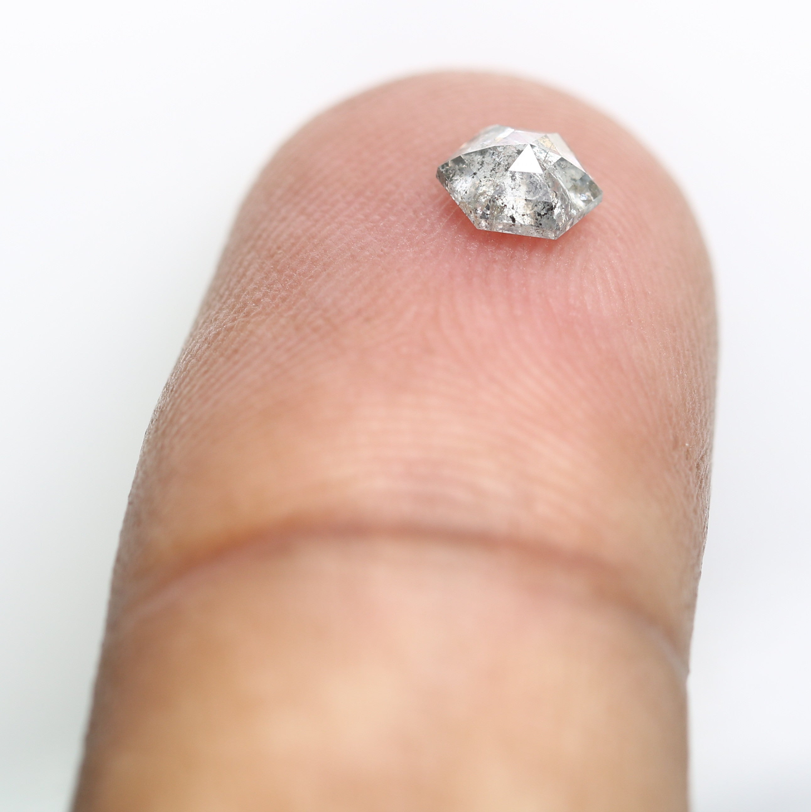0.44 Carat Hexagon Shape 5.20 MM Salt And Pepper Diamond For Wedding Ring