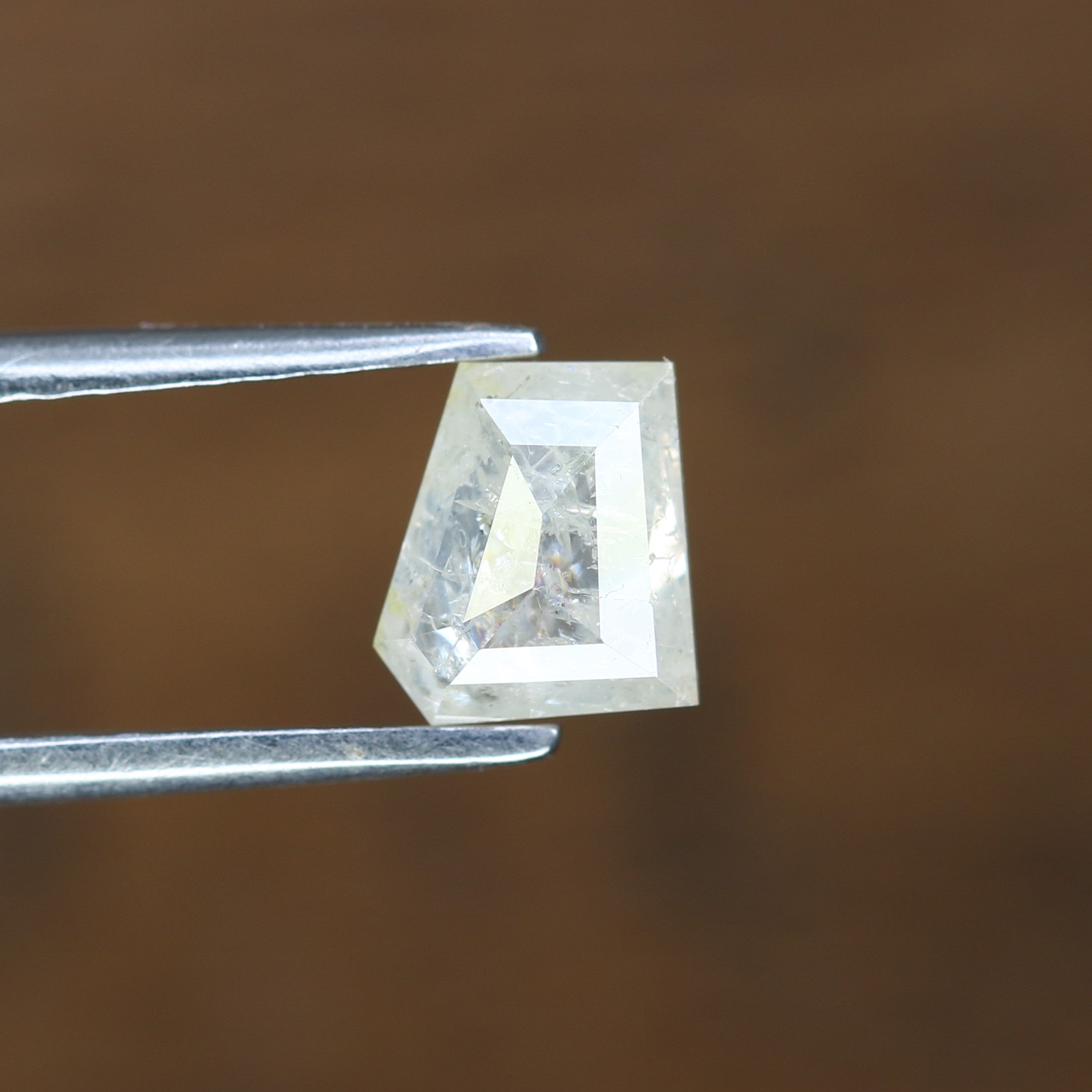 0.98 CT White Geometric Shape Natural 6.10 MM Diamond For Statement Ring