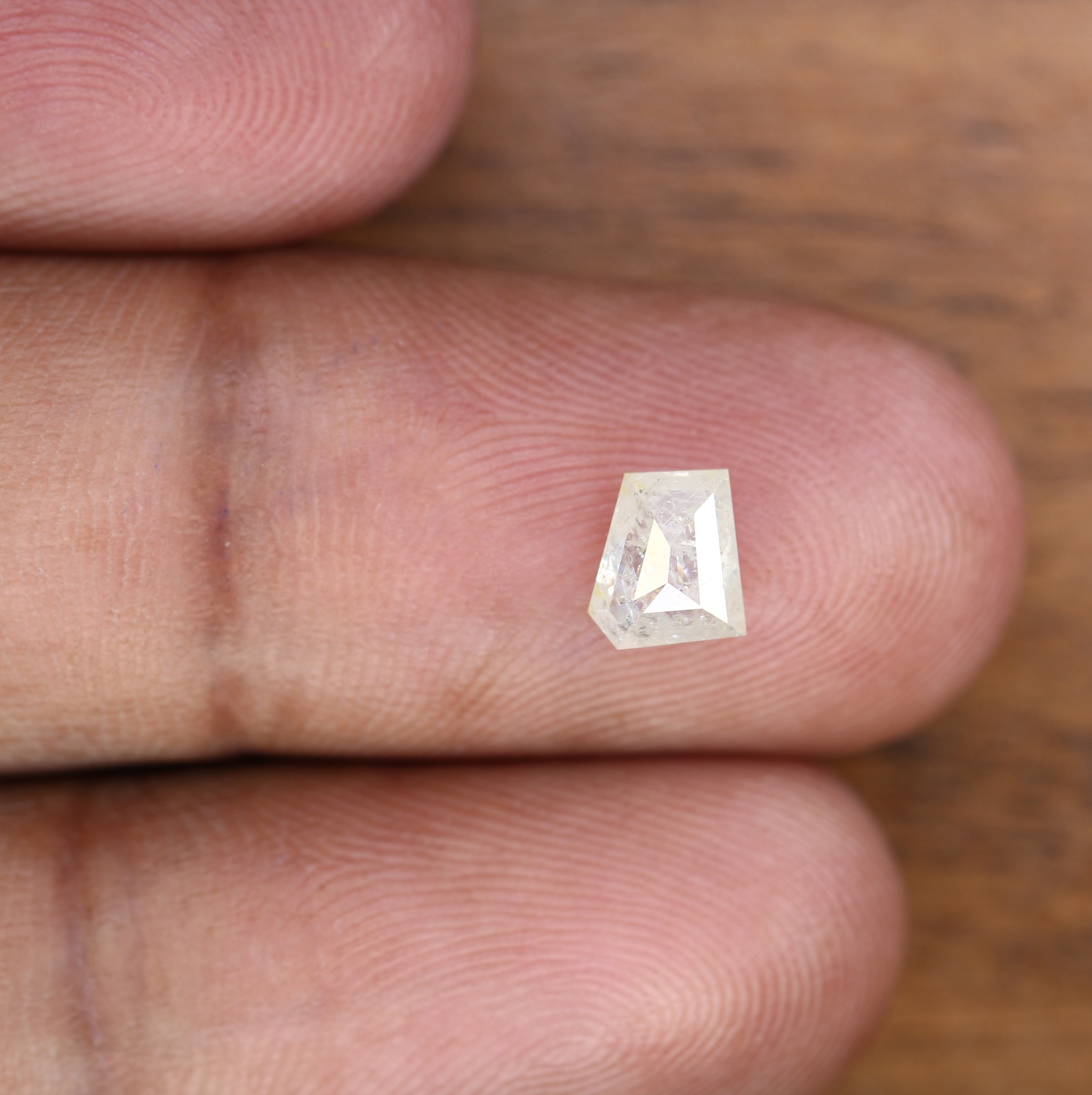 0.98 CT White Geometric Shape Natural 6.10 MM Diamond For Statement Ring