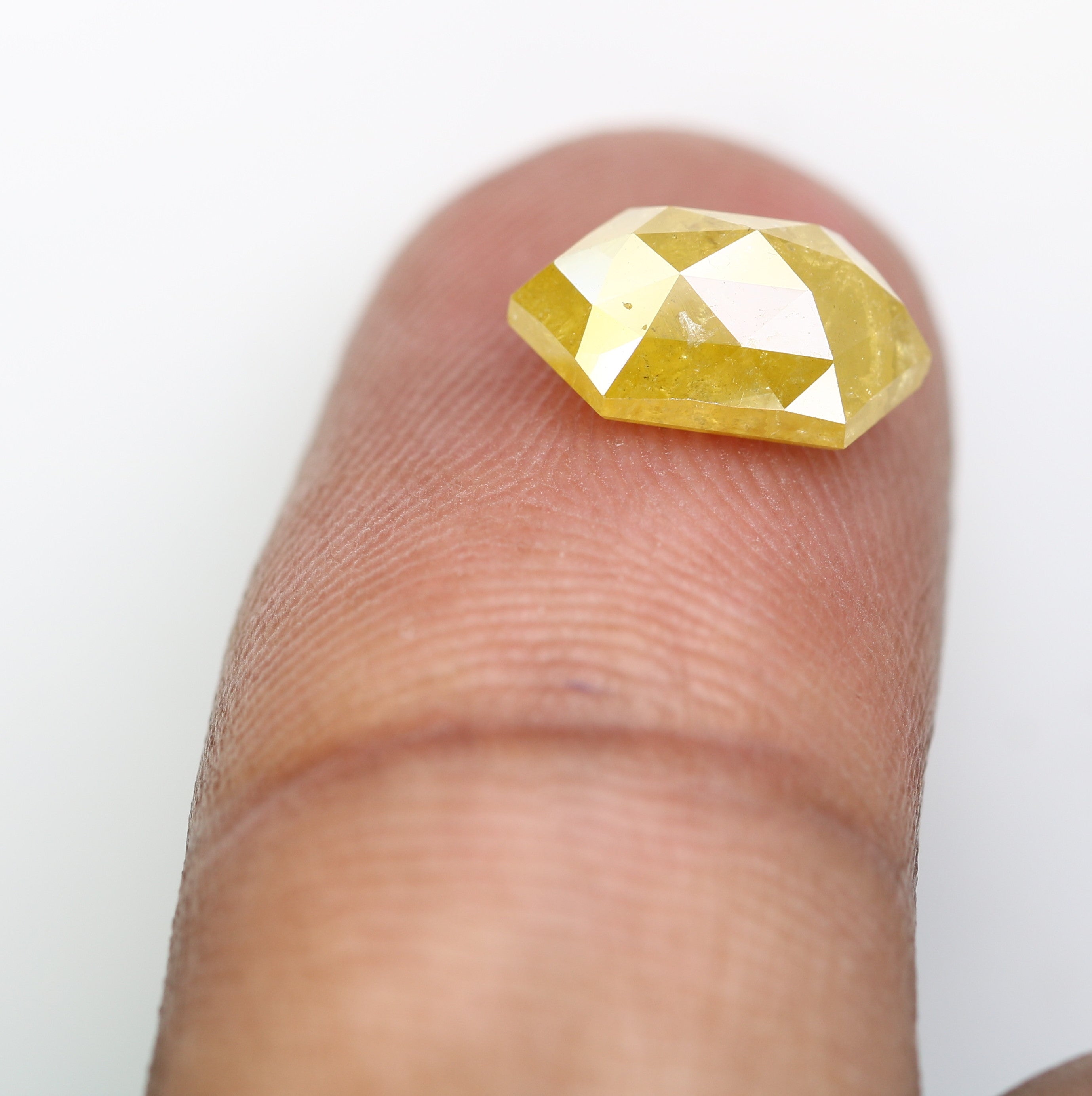 2.65 CT 10.60 MM Elongated Hexagon Shape Yellow Fancy Diamond For Wedding Ring