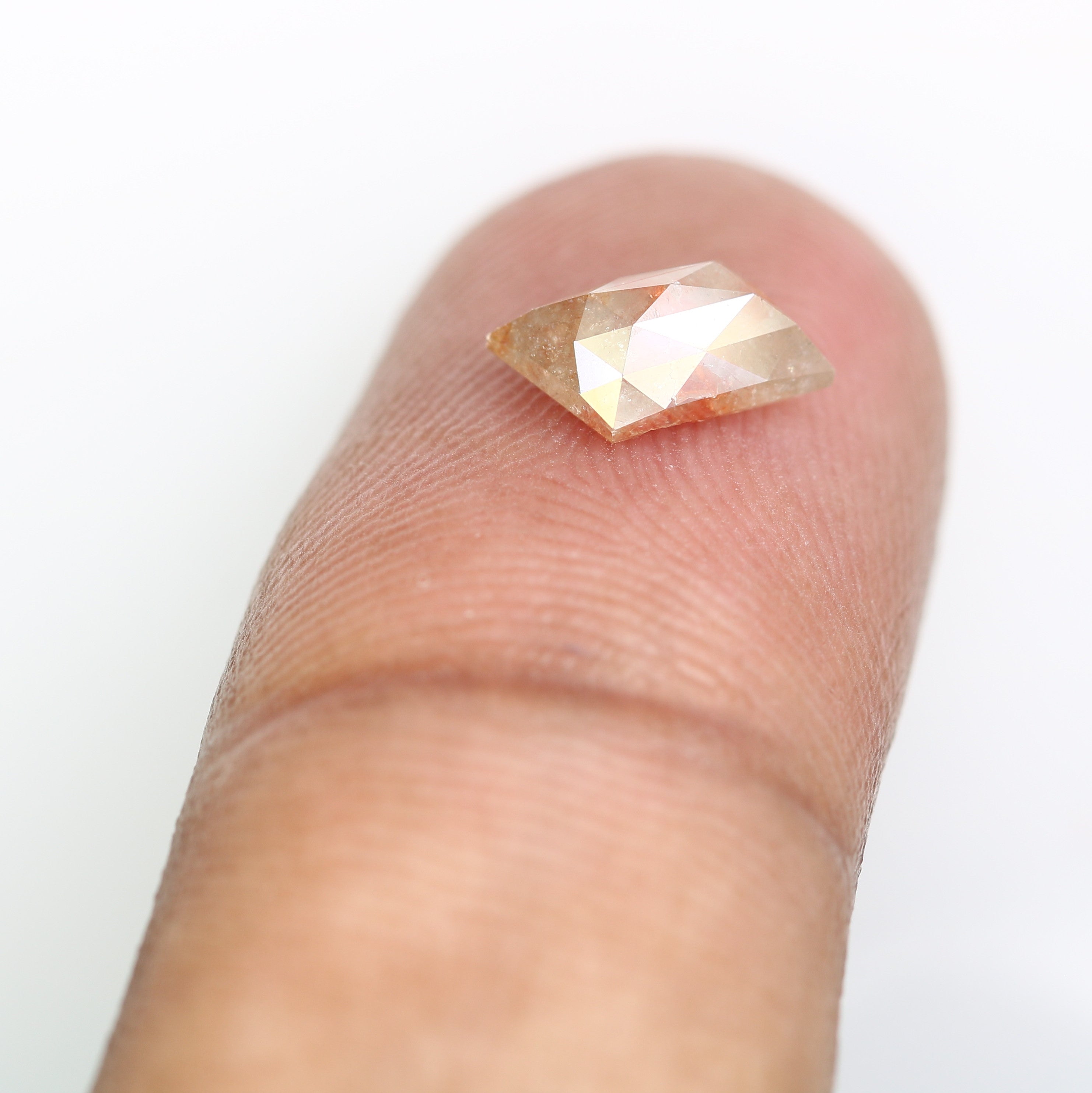 1.30 CT 9.50 MM Geometric Shape Unique Red Fancy Diamond For Designer Ring