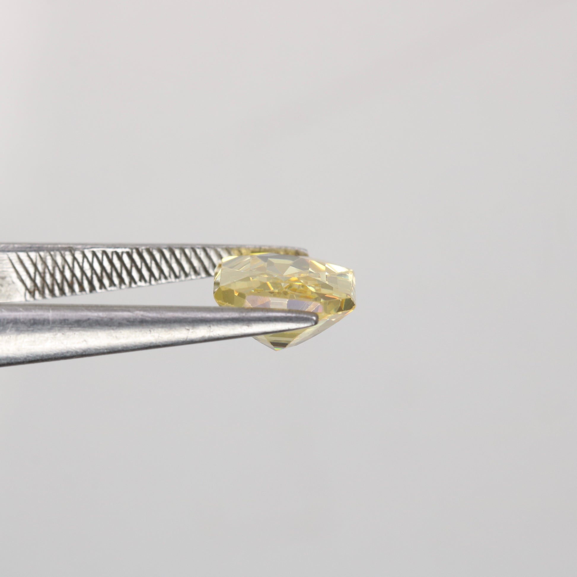 4.21 CT 7.00 MM Natural Yellow Citrine Emerald Shape Gemstone For Wedding Ring - JayKrishna Diamond